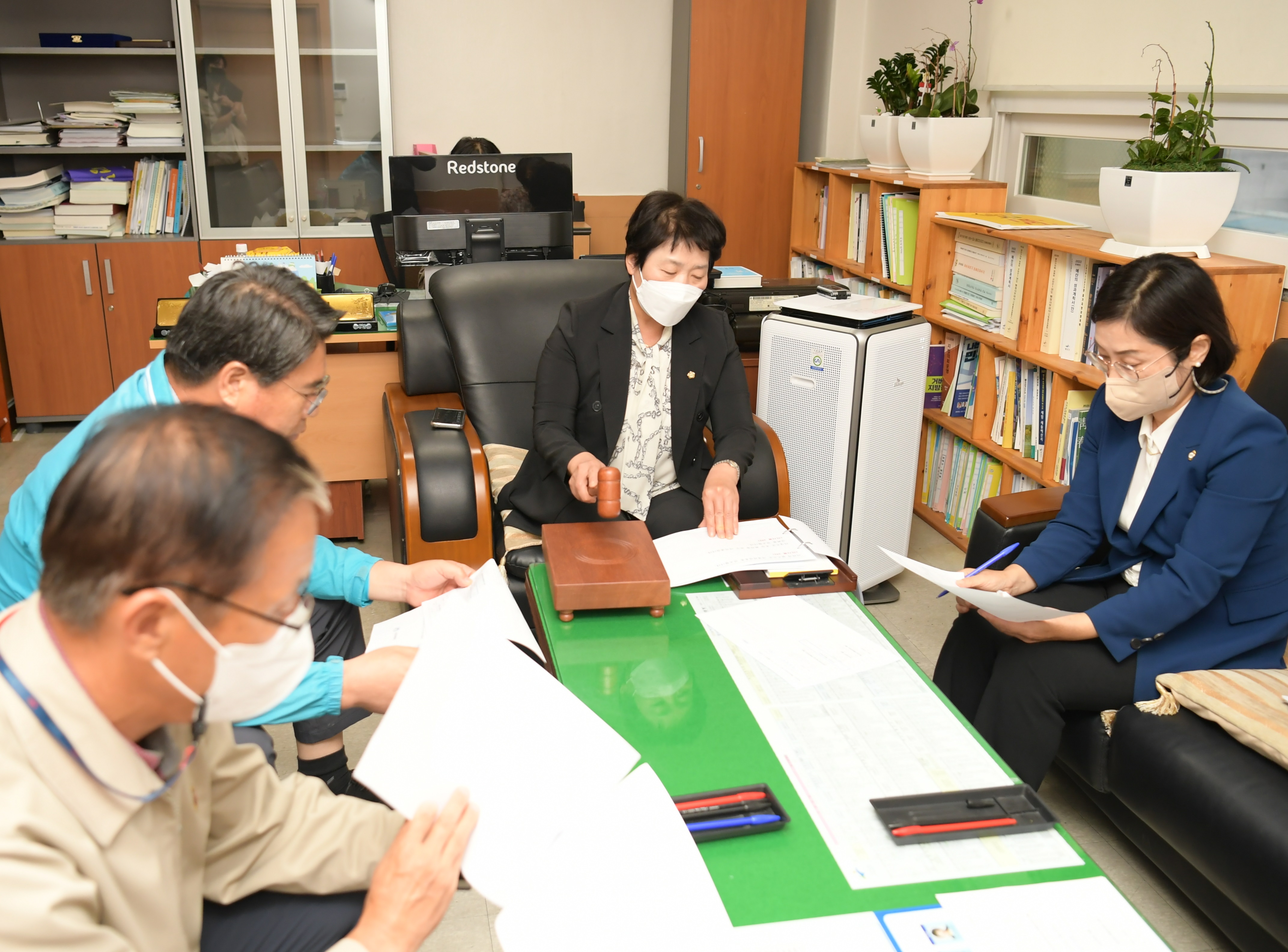 제274회 제3차 정례회 폐회 중 운영위원회 회의 첨부이미지 : 20221005 제274회 정례회 폐회 중 운영위원회 회의 (2).jpeg