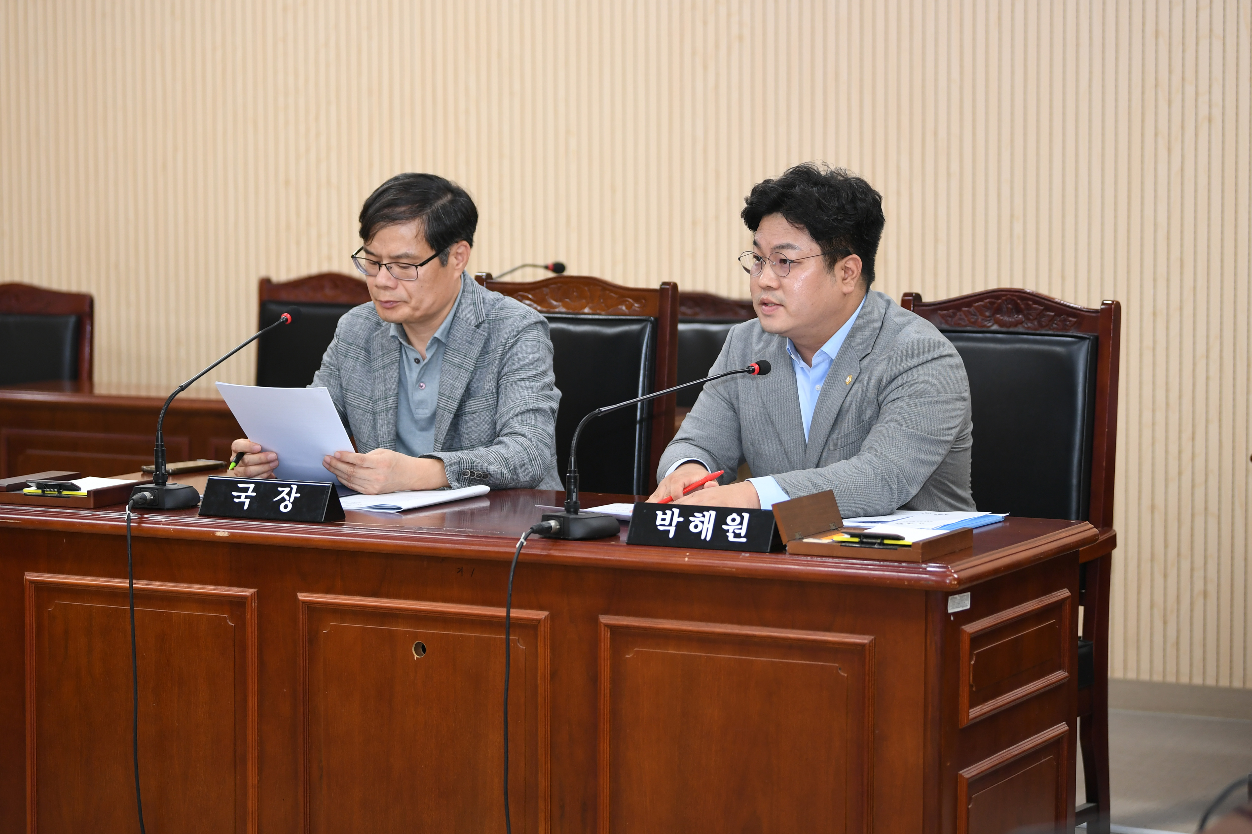 제291회 임시회 운영위원회 회의 첨부이미지 : 20240909 제291회 임시회 중 운영위원회 회의(안건심사) (22).jpg