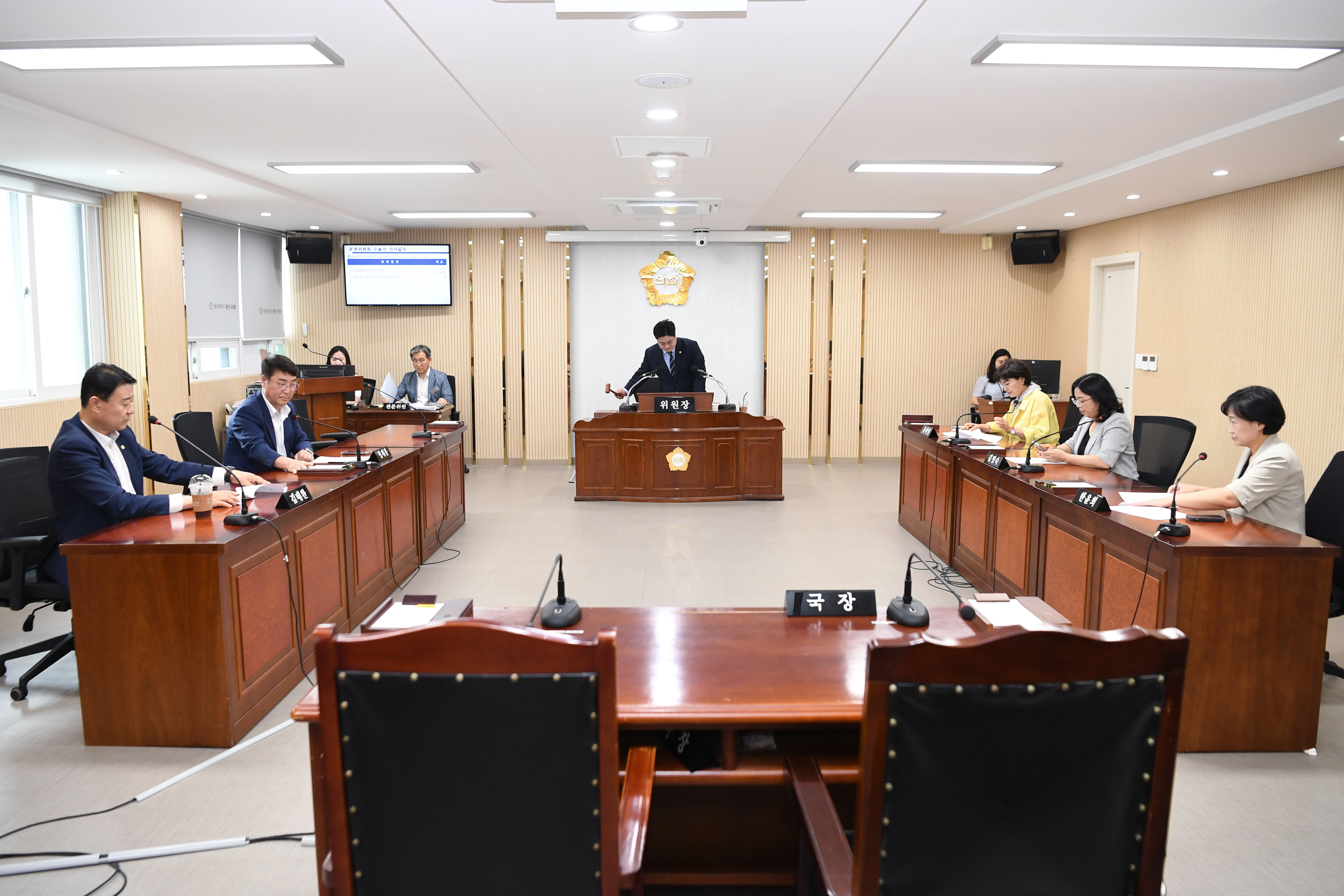 제298회 임시회 폐회 중 운영위원회 회의 첨부이미지 : 20250722 제298회 임시회 폐회 중 운영위원회 회의 (1).jpg