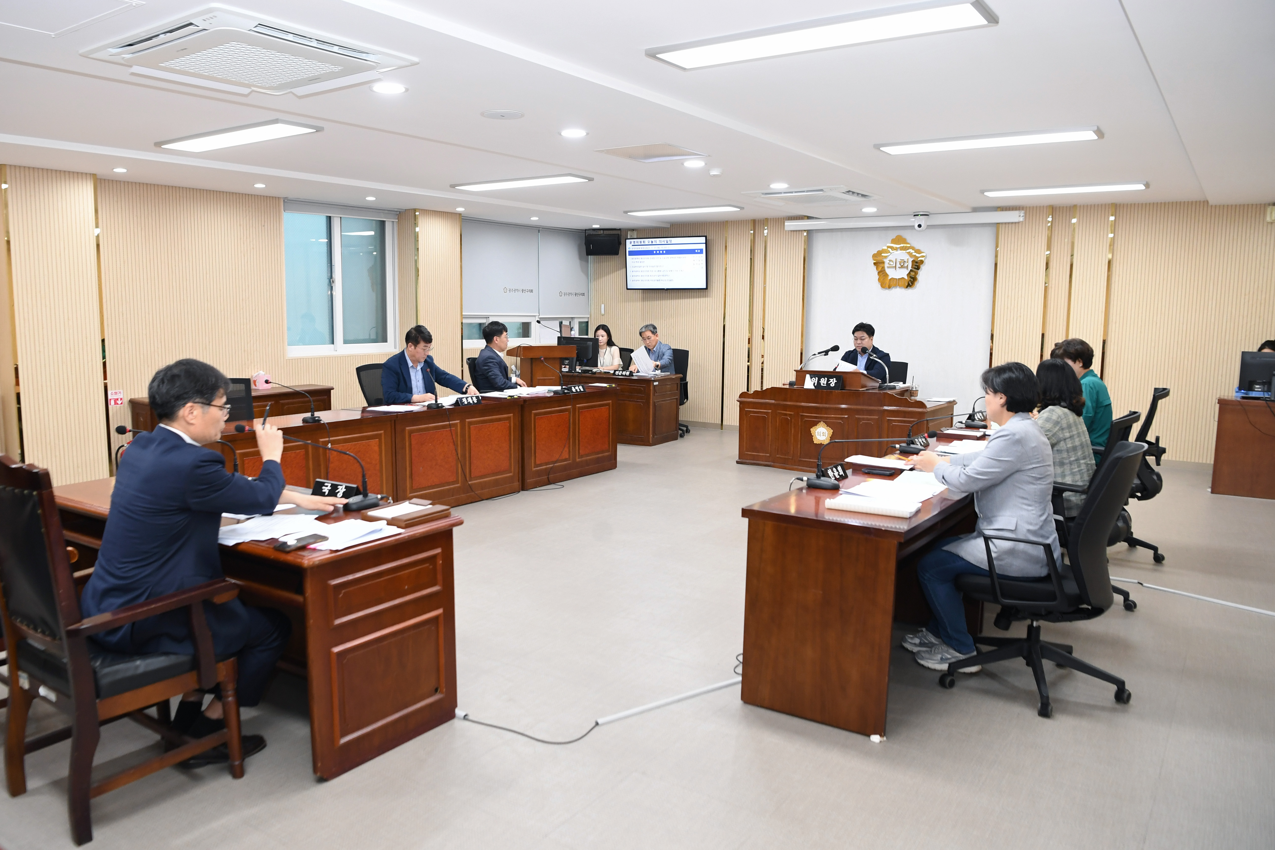 제298회 임시회 운영위원회 회의 첨부이미지 : 20250717 제298회 임시회 운영위원회 회의(안건심사) (31).jpg