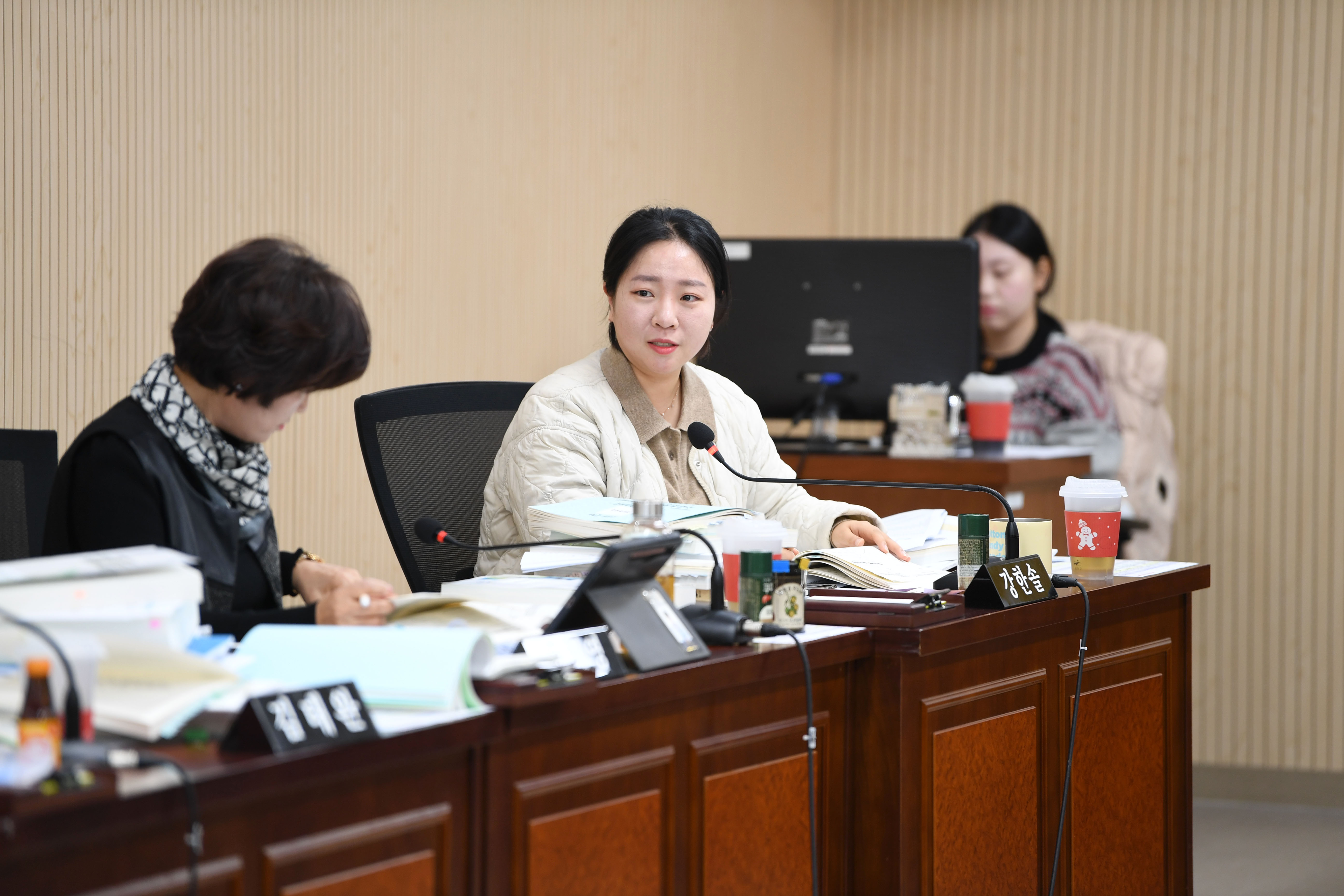 제293회 제2차 정례회 예산결산특별위원회 회의 첨부이미지 : 20241217 제293회 제2차정례회 예산결산특별위원회 회의 (37).jpg