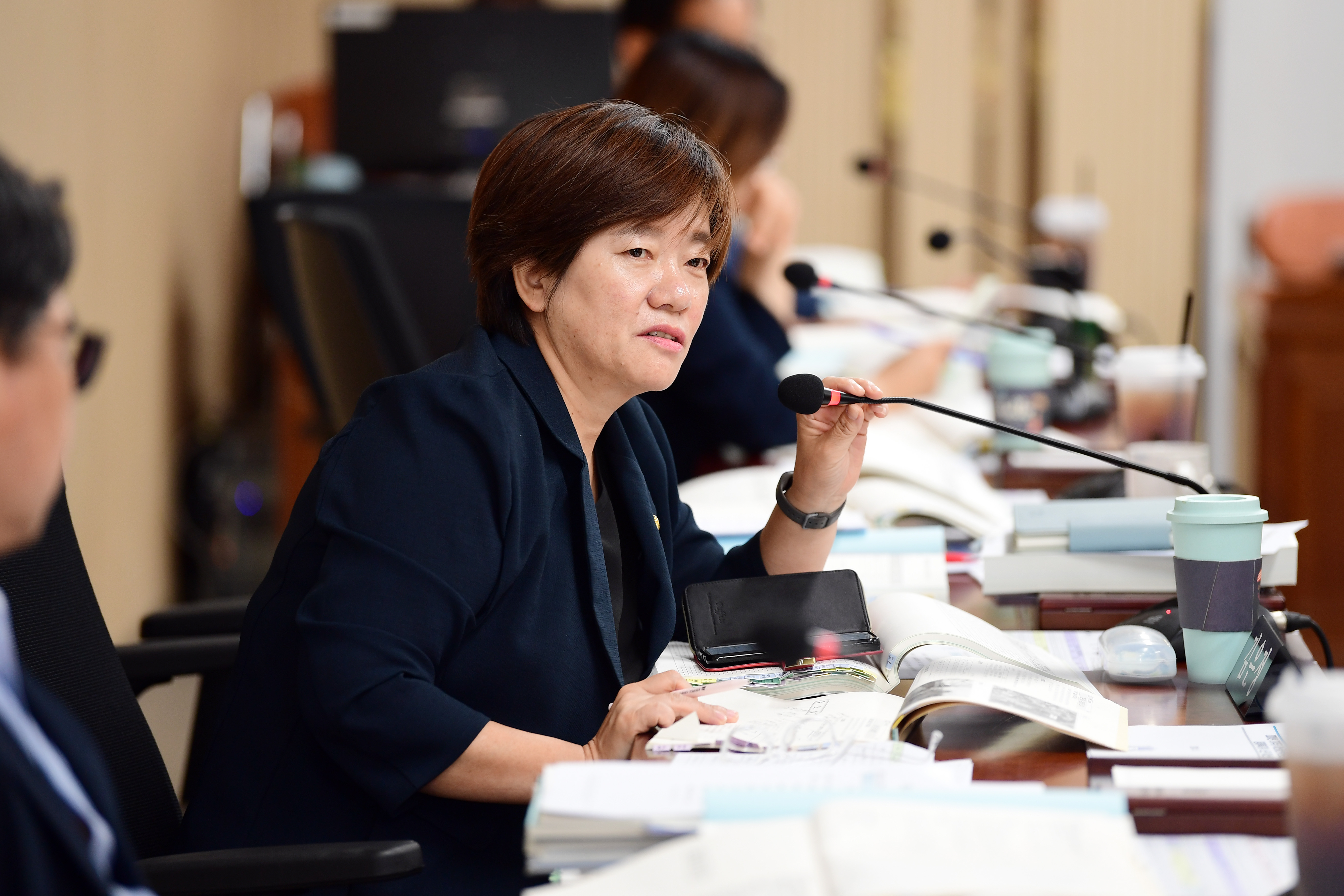 제288회 제1차 정례회 예산결산특별위원회 회의 첨부이미지 : 20240624 제288회 제1차 정례회 예산결산특별위원회 회의 (13).jpg