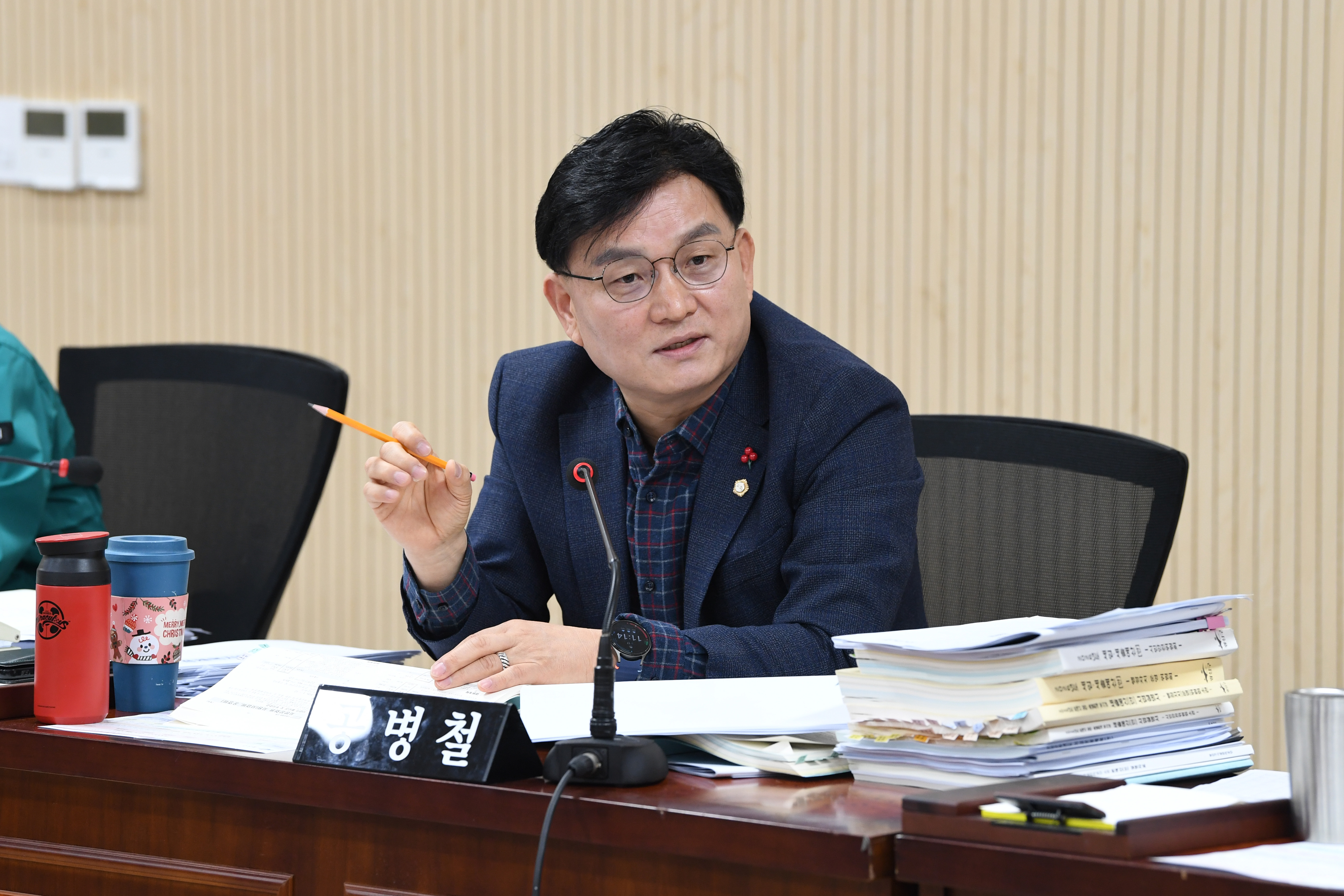 제301회 제2차 정례회 예산결산특별위원회 회의 첨부이미지 : 20251217 제301회 제2차정례회 예산결산특별위원회 회의('26 예산안 심사) (23).jpg