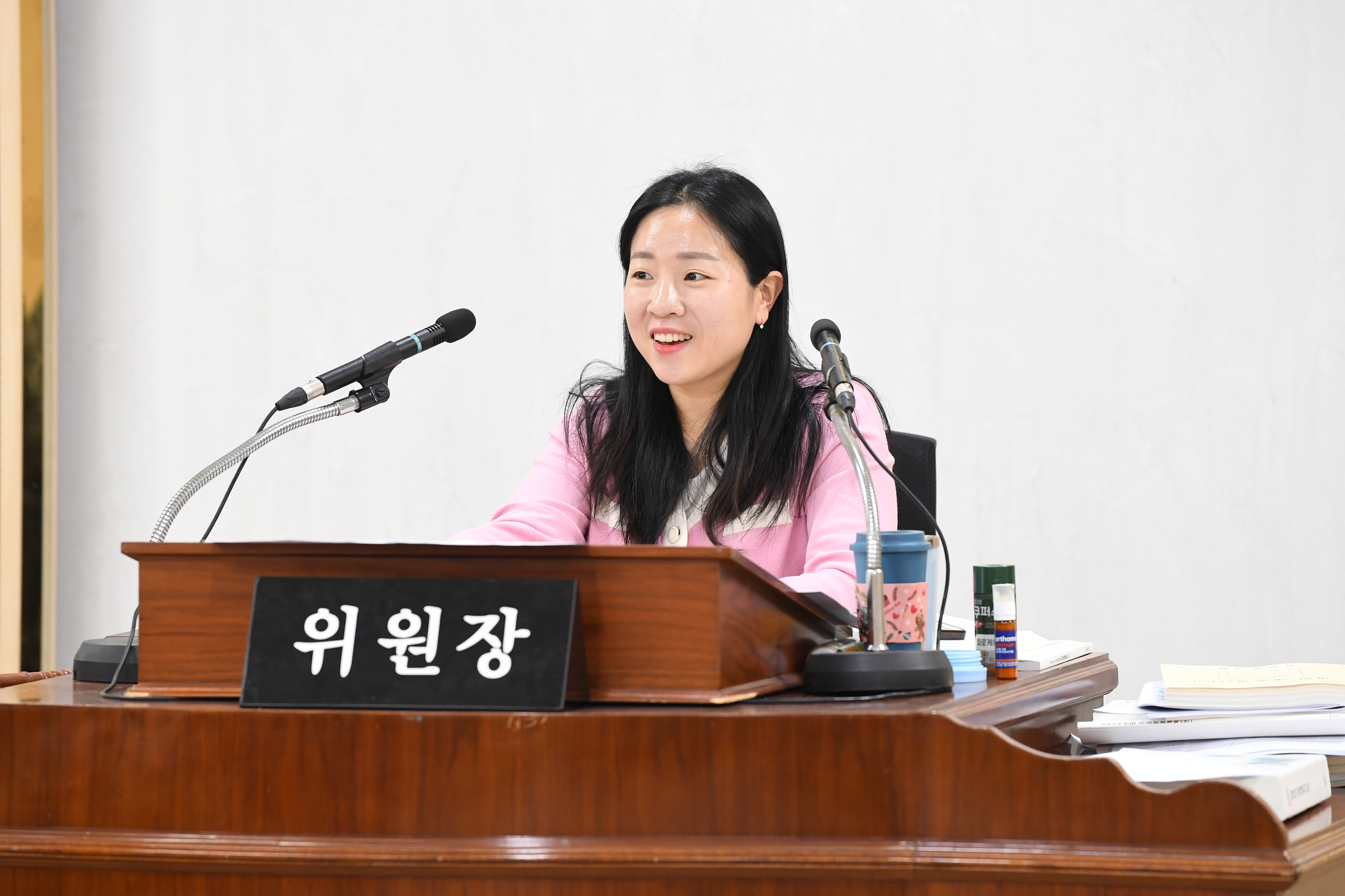 제301회 제2차 정례회 예산결산특별위원회 회의 첨부이미지 : 20251217 제301회 제2차정례회 예산결산특별위원회 회의('26 예산안 심사) (45).jpg