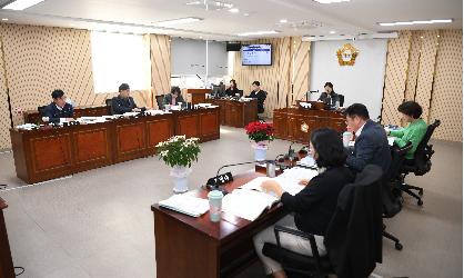 제301회 제2차 정례회 예산결산특별위원회 회의