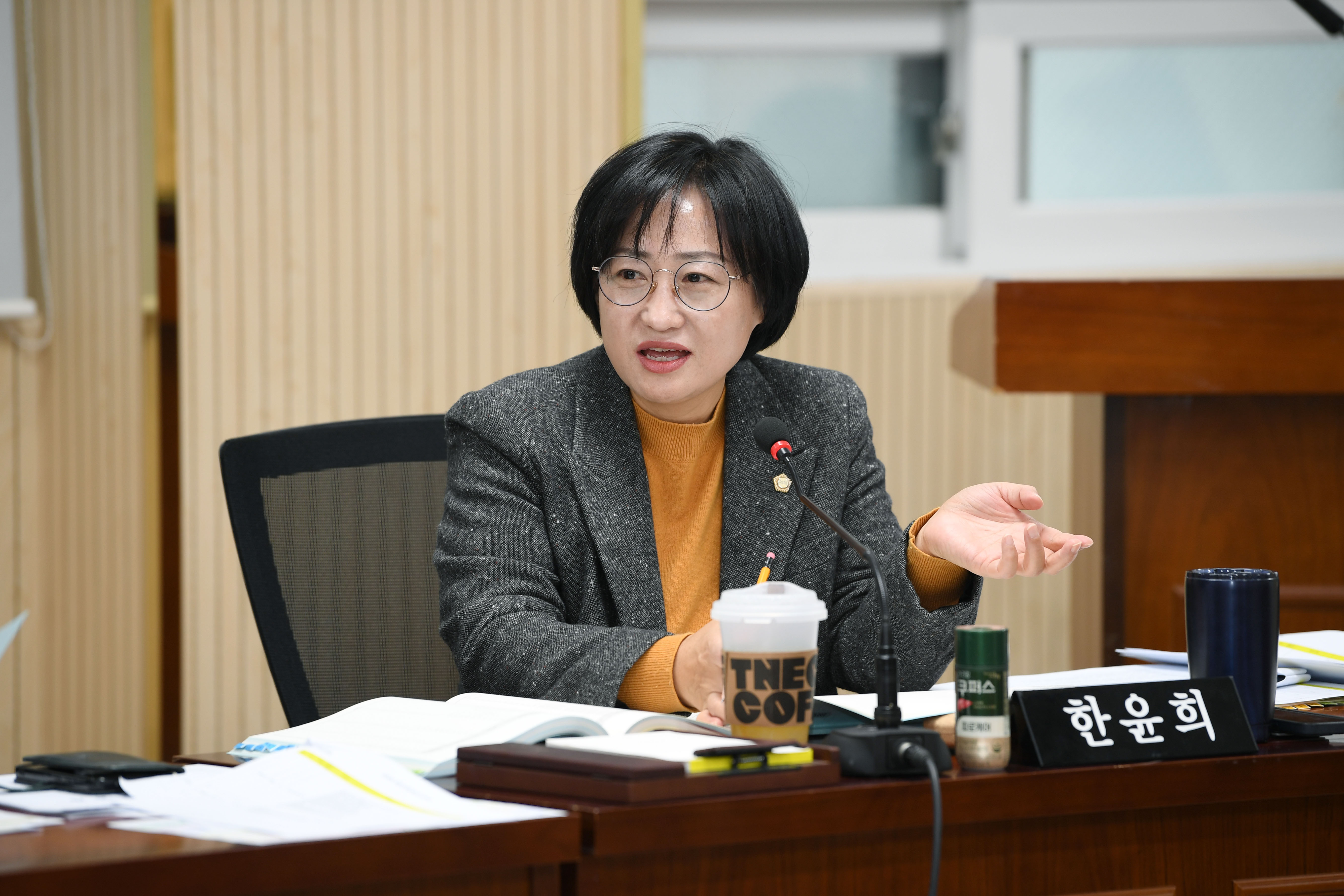 제301회 제2차 정례회 예산결산특별위원회 회의 첨부이미지 : 20251125 제301회 제2차정례회 예산결산특별위원회 회의(3회 추경심사) (12).jpg