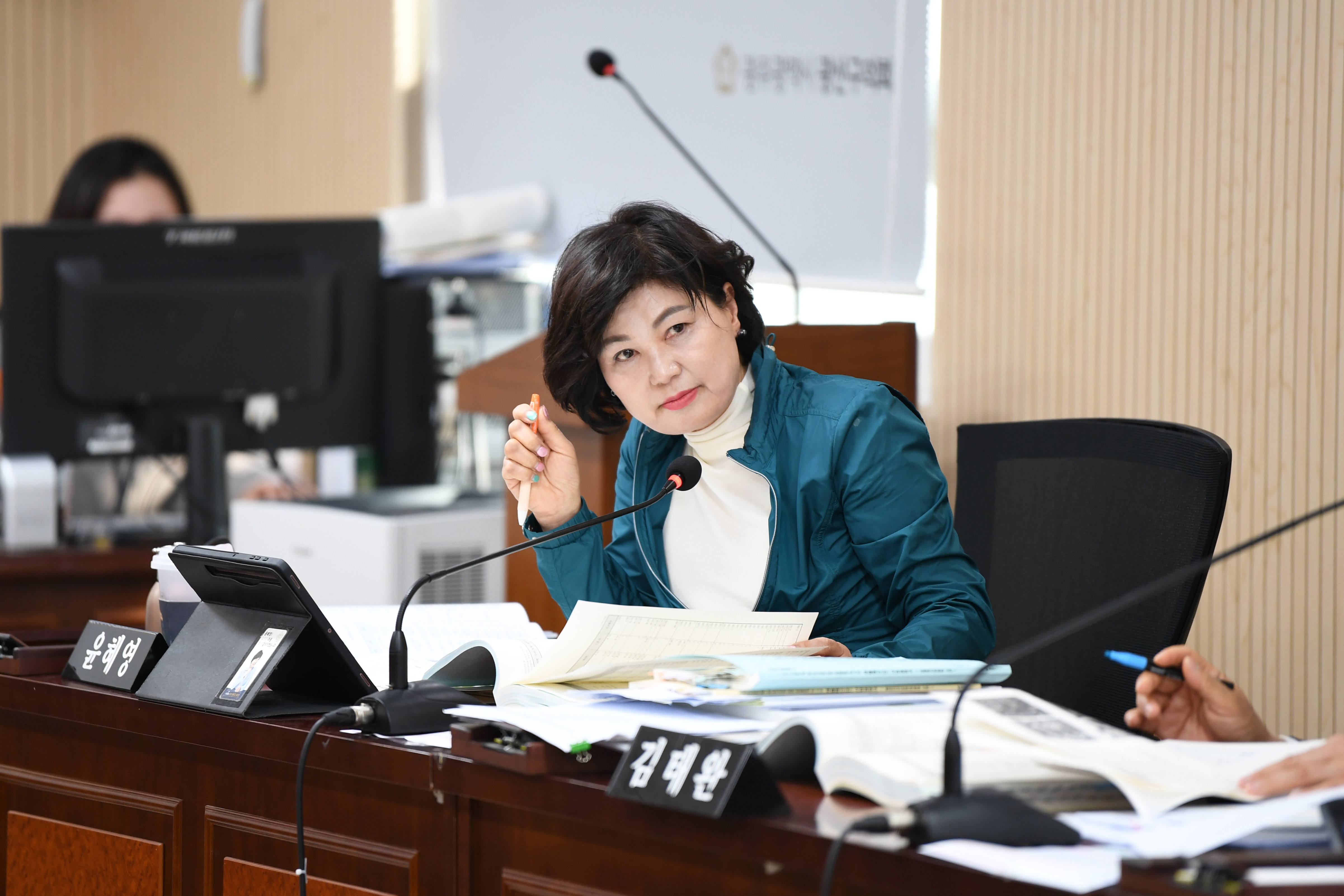 제296회 임시회 예산결산특별위원회 회의 첨부이미지 : 20250507 제296회 임시회 예산결산특별위원회 회의('25 제1차 추경 심사) (36).jpg