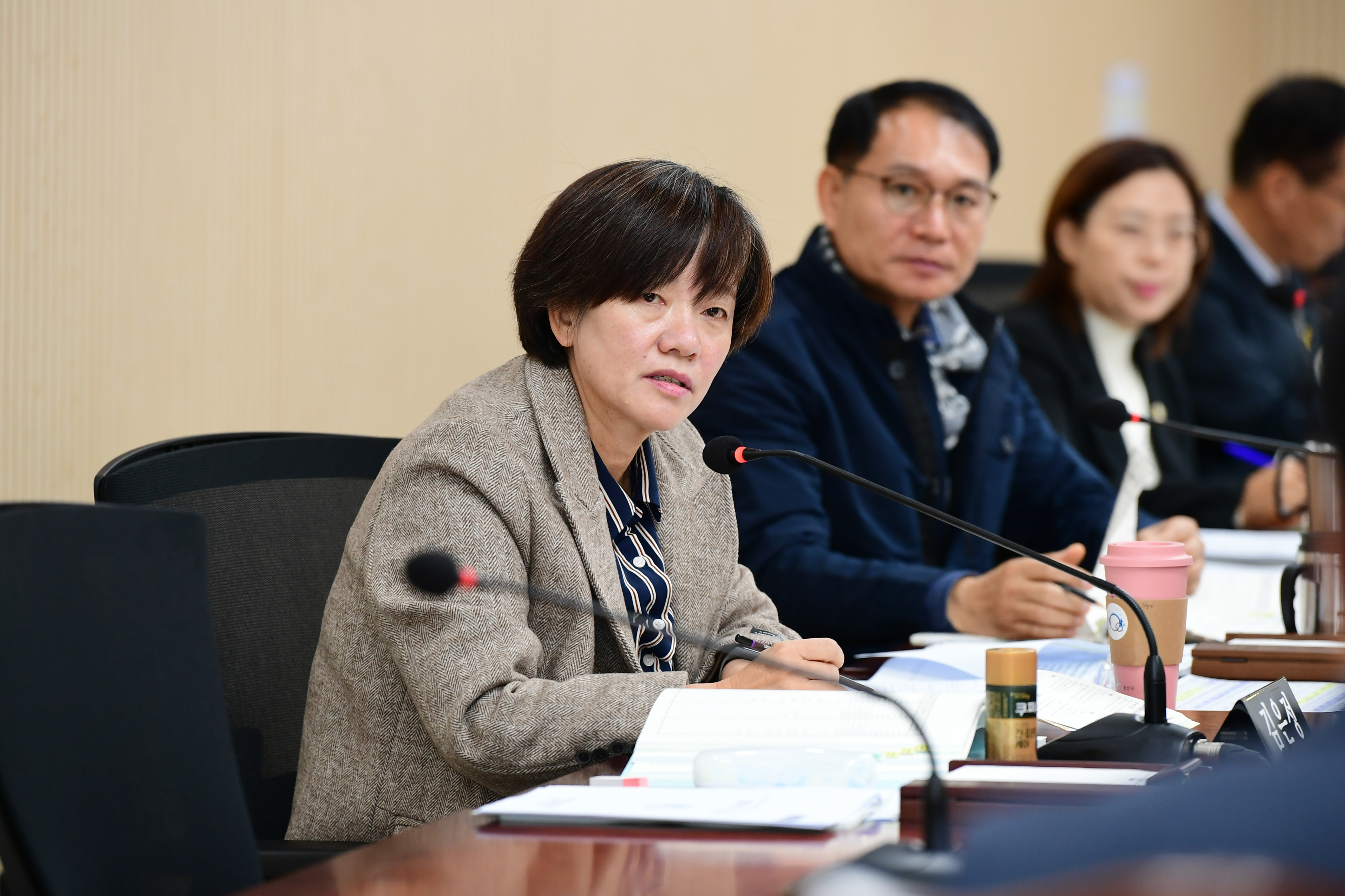 제284회 제2차정례회 예산결산특별위원회 회의 첨부이미지 : 20231127 제284회 제2차정례회 예산결산특별위원회 회의('23 3차 추경 심사) (11).jpg