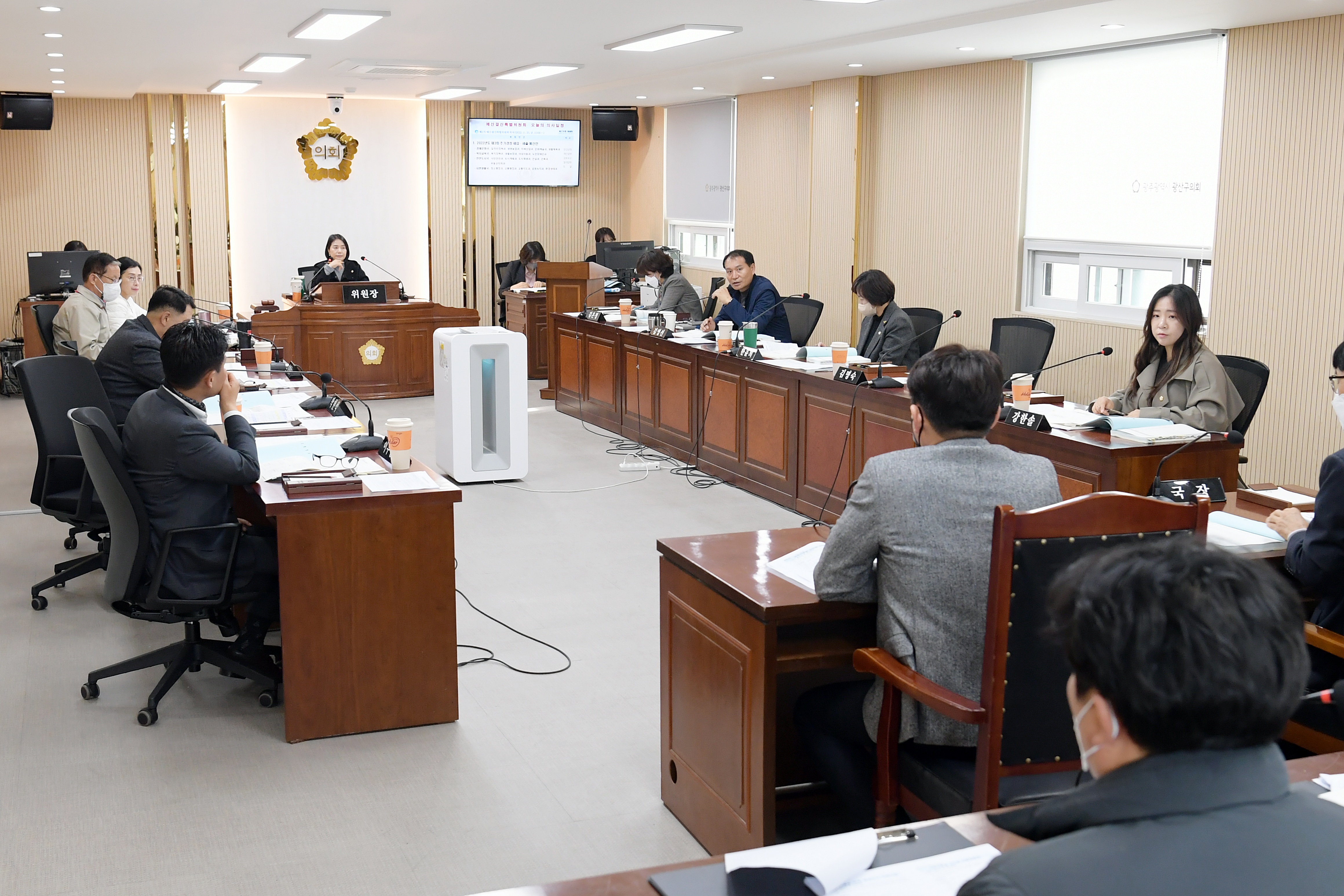 제276회 제2차정례회 예산결산특별위원회 회의 첨부이미지 : 20221125 제276회 제2차정례회 예산결산특별위원회 회의('22 제3회 추경안 심사) (37).JPG
