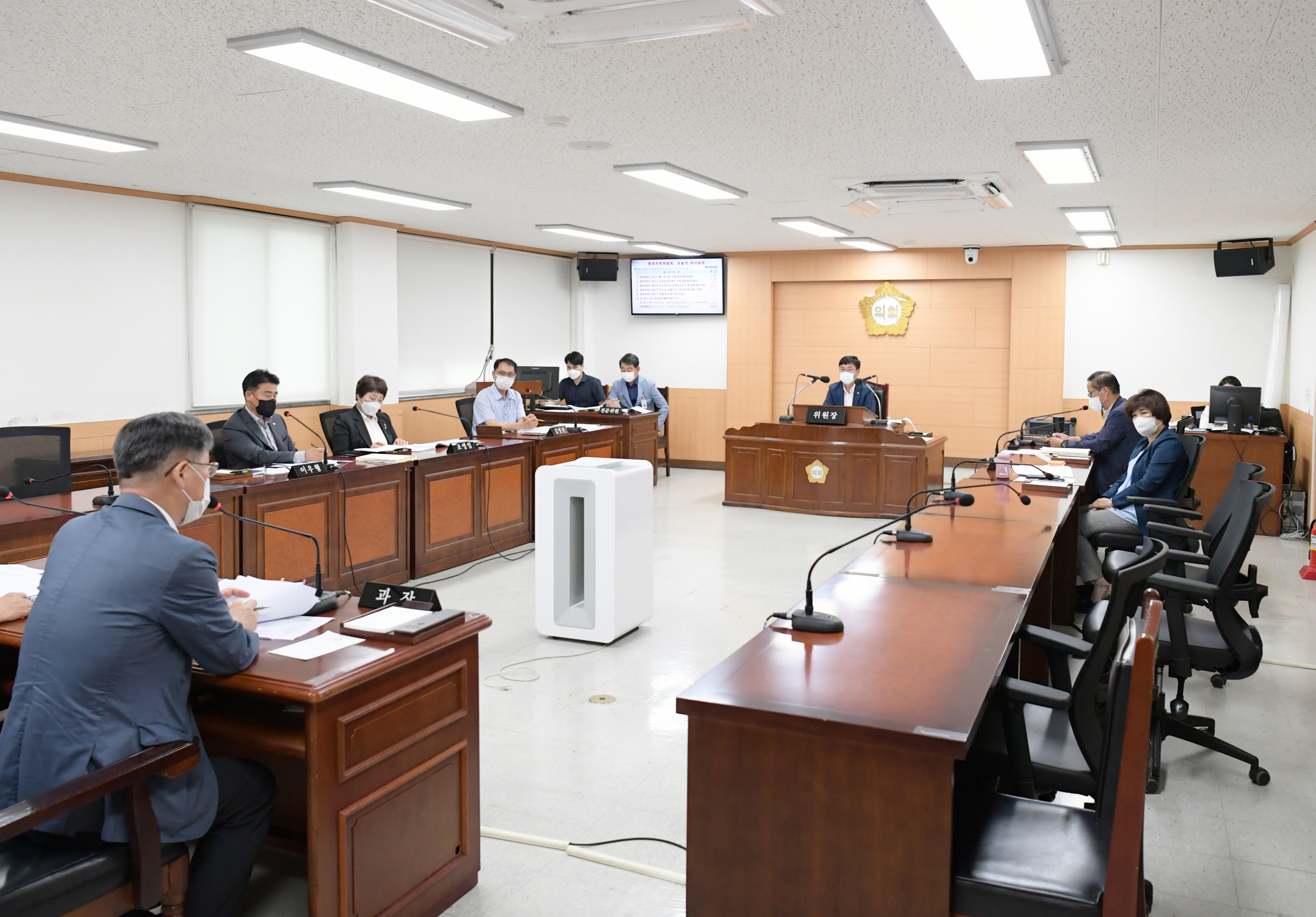  제273회 임시회 행정자치위원회 회의 첨부이미지 : 20220718 제273회 임시회 행정자치위원회 회의 안건심사  (24).JPG