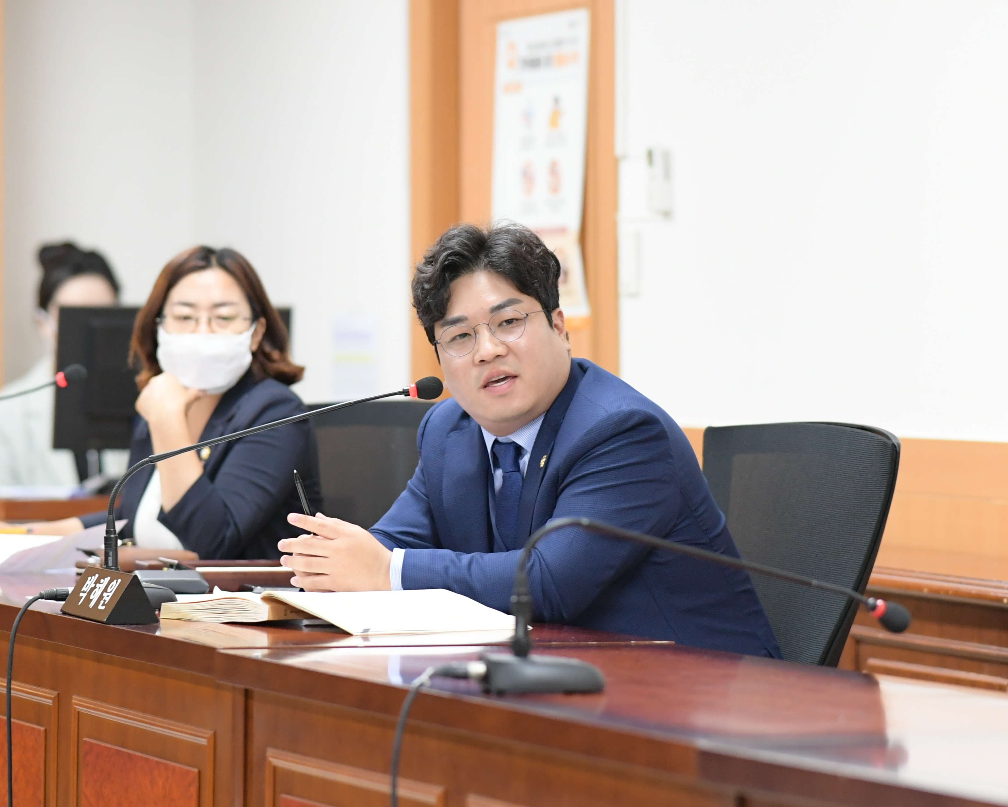  제273회 임시회 경제복지위원회 회의 첨부이미지 : 20220718 제273회 임시회 경제복지위원회 회의 주요업무계획청취  (14).JPG