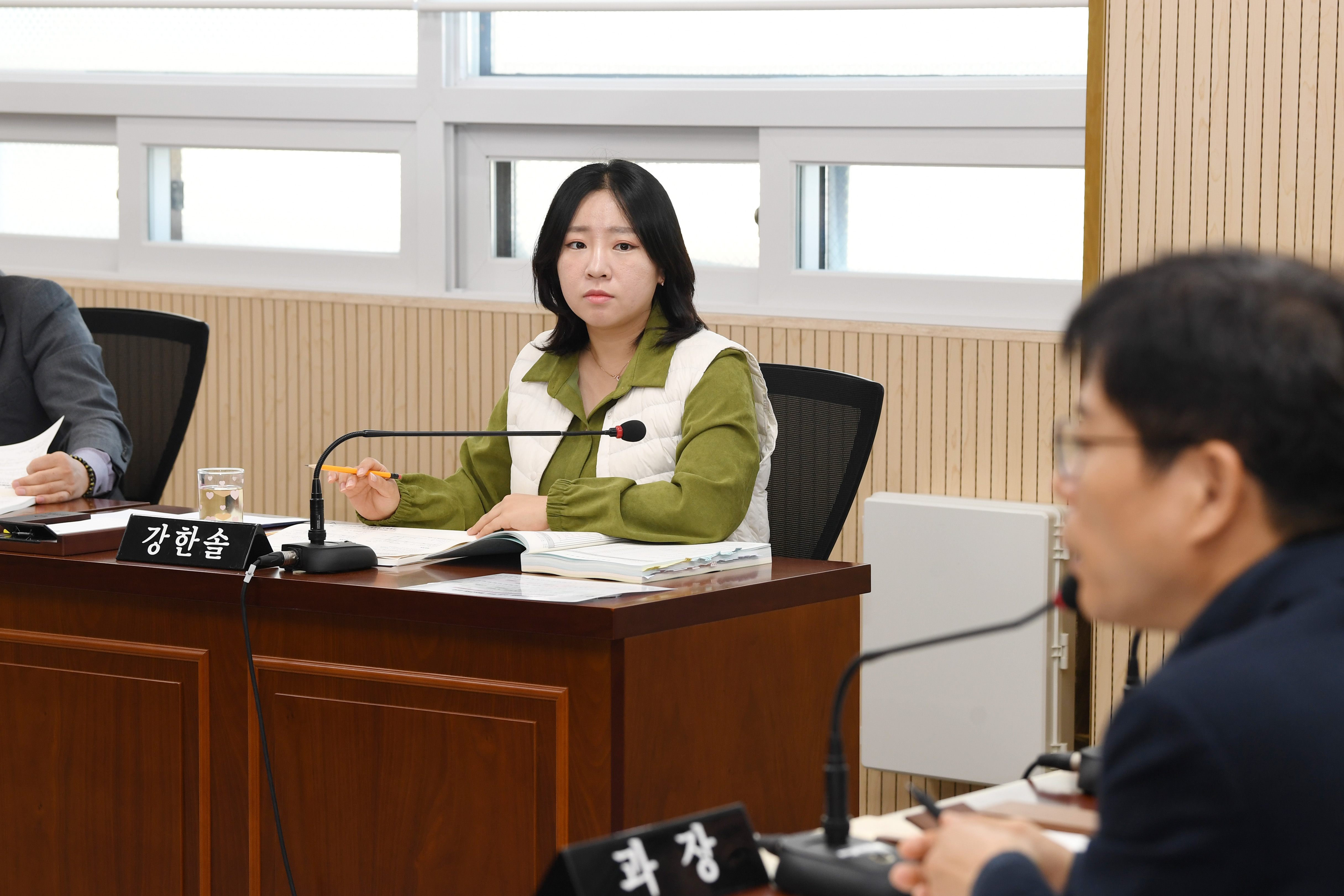 제293회 제2차 정례회 시민안전위원회 회의 첨부이미지 : 20241125 제293회 제2차정례회 시민안전위원회 회의(추경안 예비심사) (4).jpg