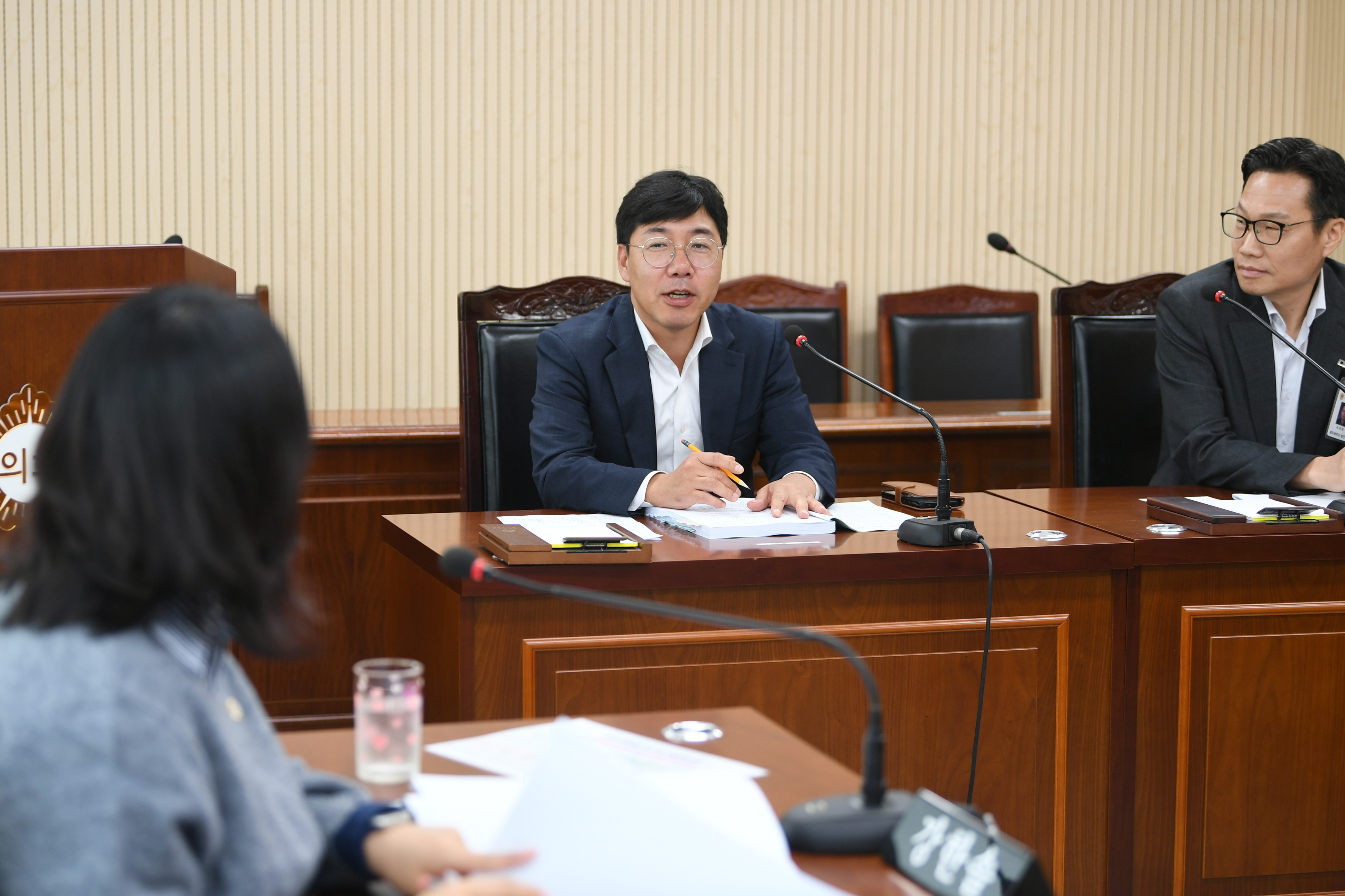 제292회 임시회 시민안전위원회 회의 첨부이미지 : 20241016 제292회 임시회 시민안전위원회 회의(안건심사) (14).jpg