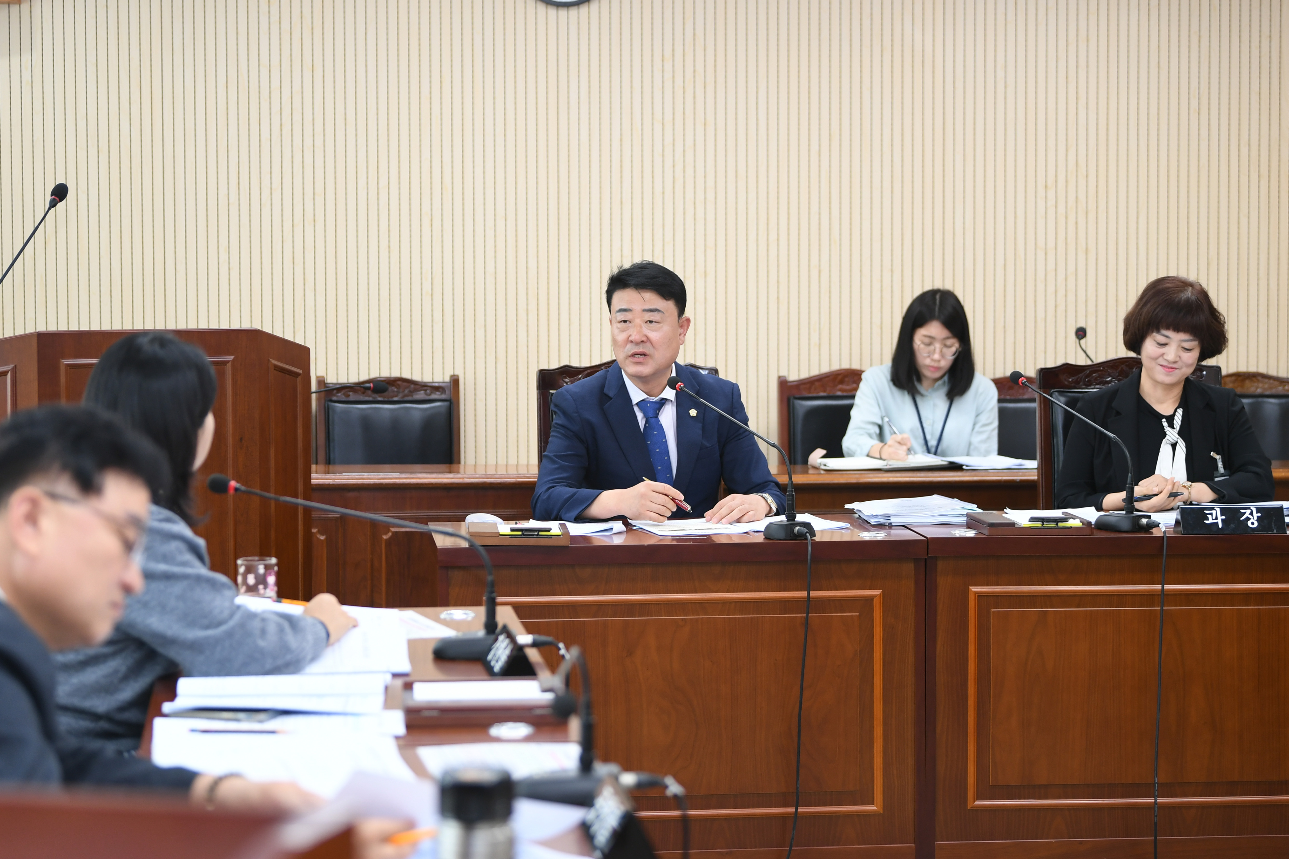 제292회 임시회 시민안전위원회 회의 첨부이미지 : 20241016 제292회 임시회 시민안전위원회 회의(안건심사) (53).jpg