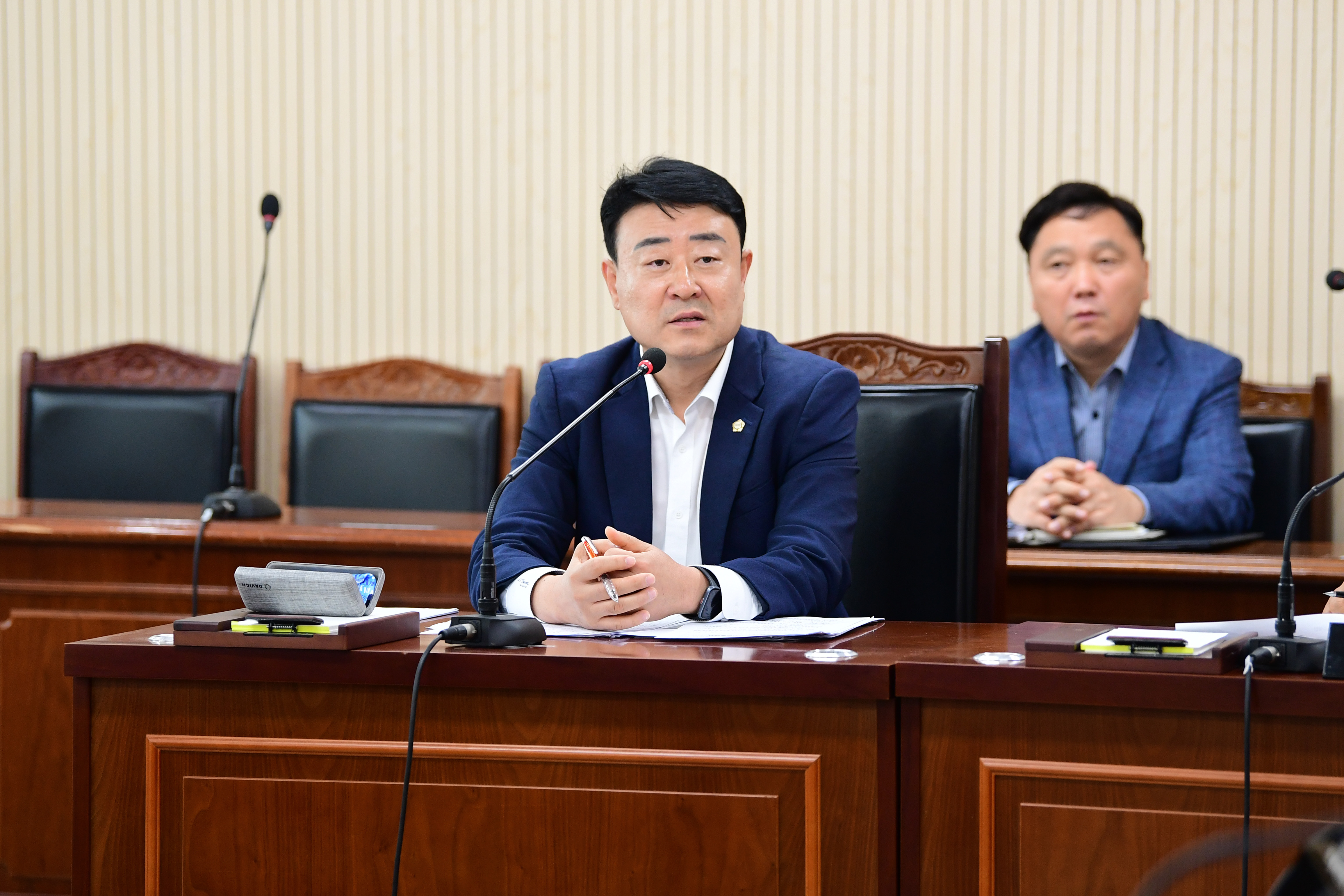 제300회 임시회 시민안전위원회 회의 첨부이미지 : 20251023 제300회 임시회 시민안전위원회 회의(안건심사) (4).jpg