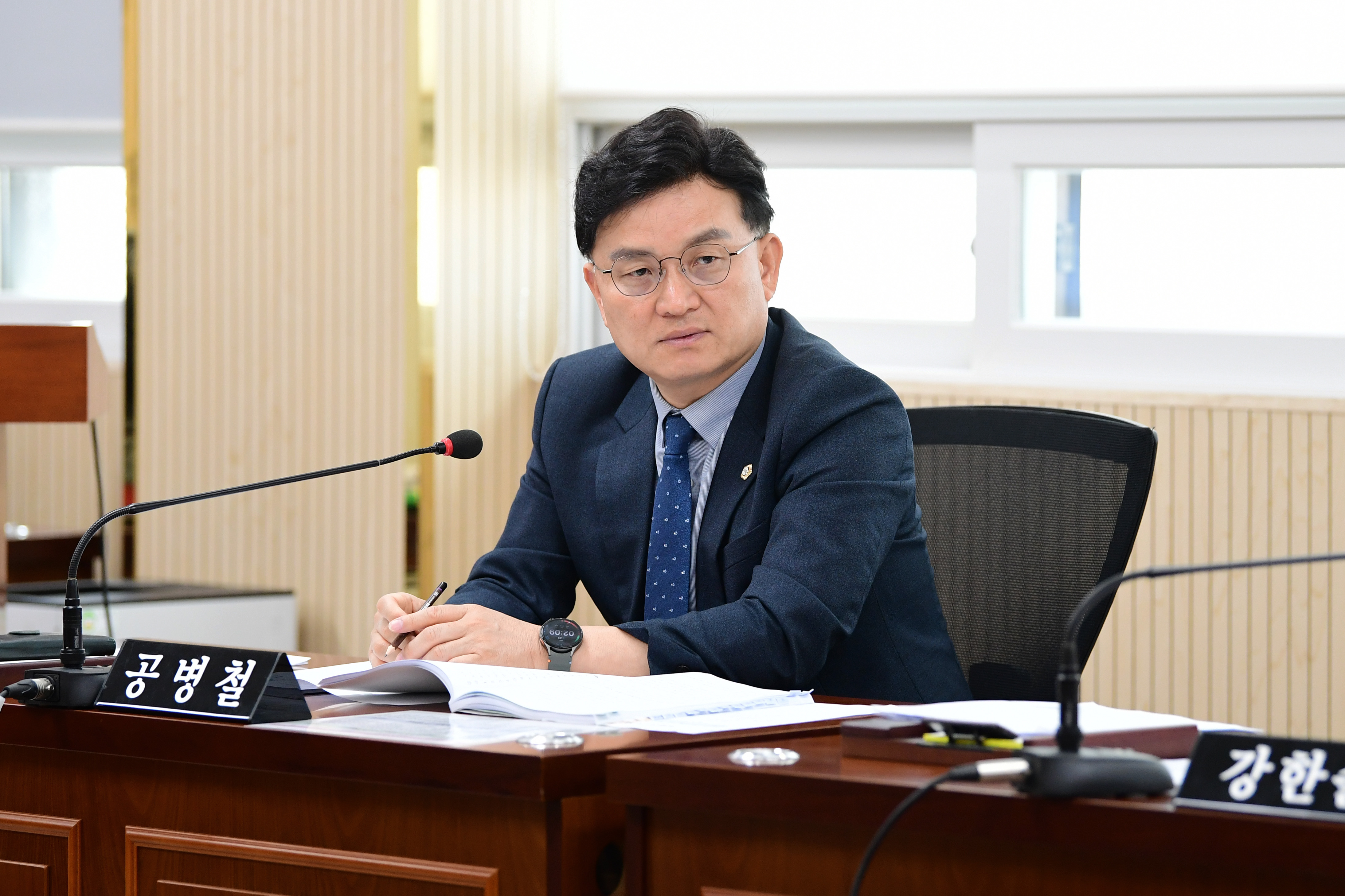 제300회 임시회 시민안전위원회 회의 첨부이미지 : 20251023 제300회 임시회 시민안전위원회 회의(안건심사) (11).jpg