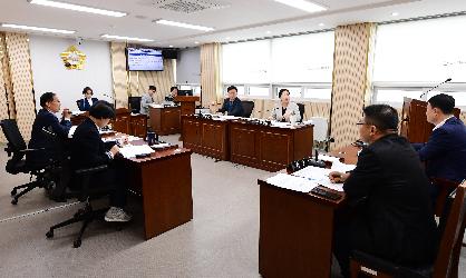 제300회 임시회 시민안전위원회 회의