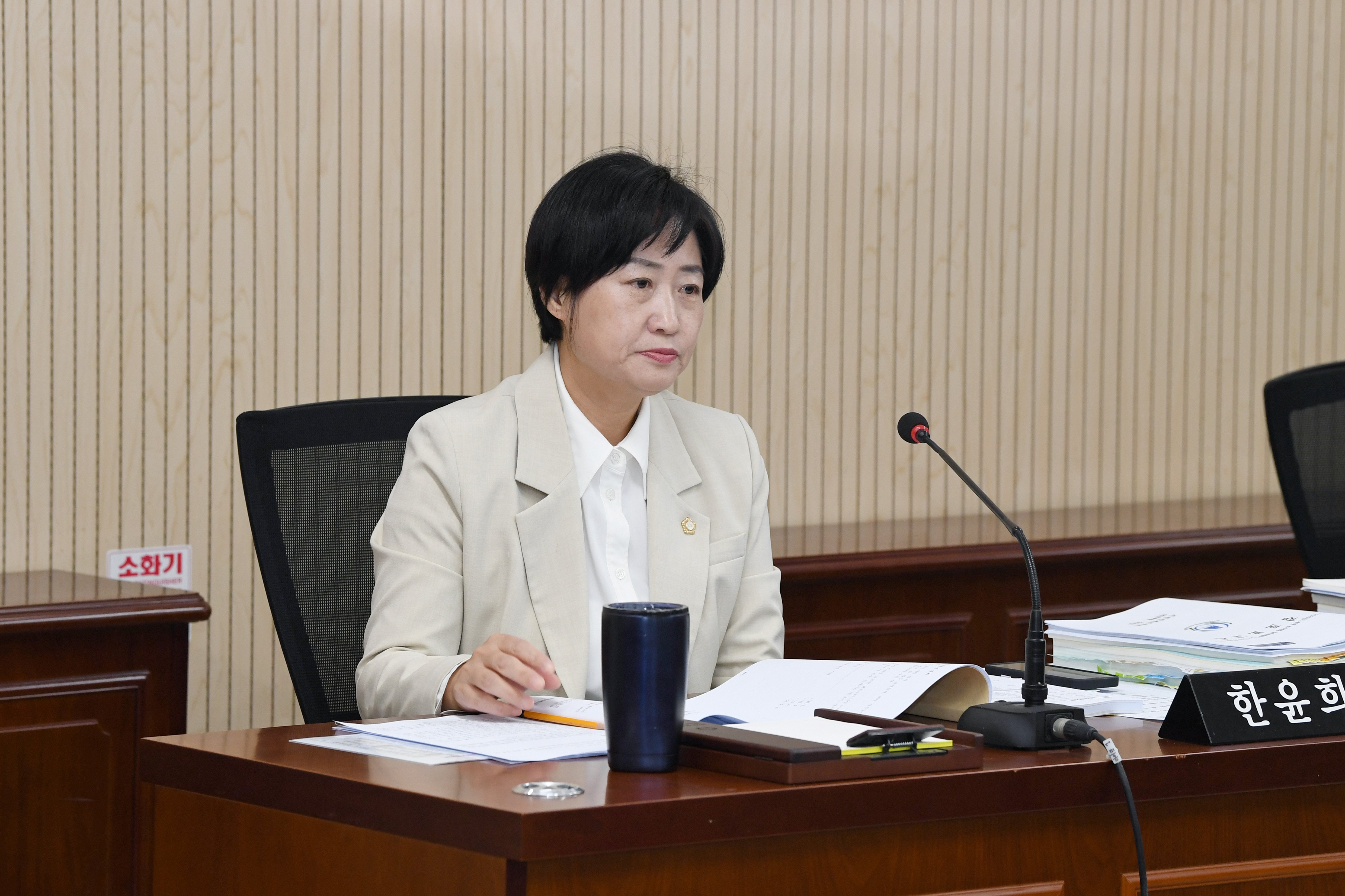 제296회 임시회 시민안전위원회 회의 첨부이미지 : 20250430 제296회 임시회 시민안전위원회 회의(안검심사 및 추경안 예비심사) (14).jpg