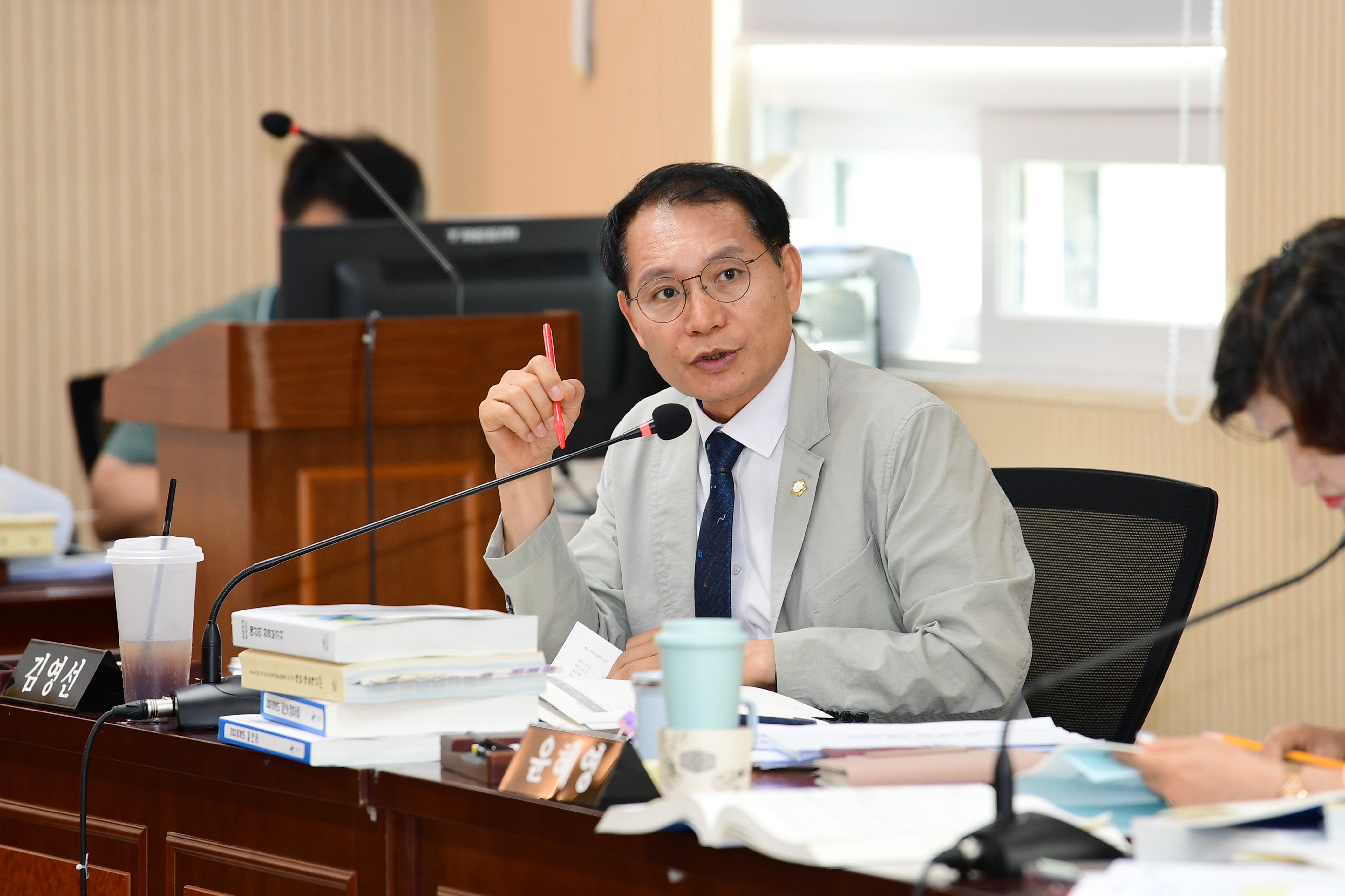 제288회 제1차 정례회 행정자치위원회 회의 첨부이미지 : 20240619 제288회 제1차정례회 행정자치위원회 회의(결산 및 추경 심사) (17).jpg