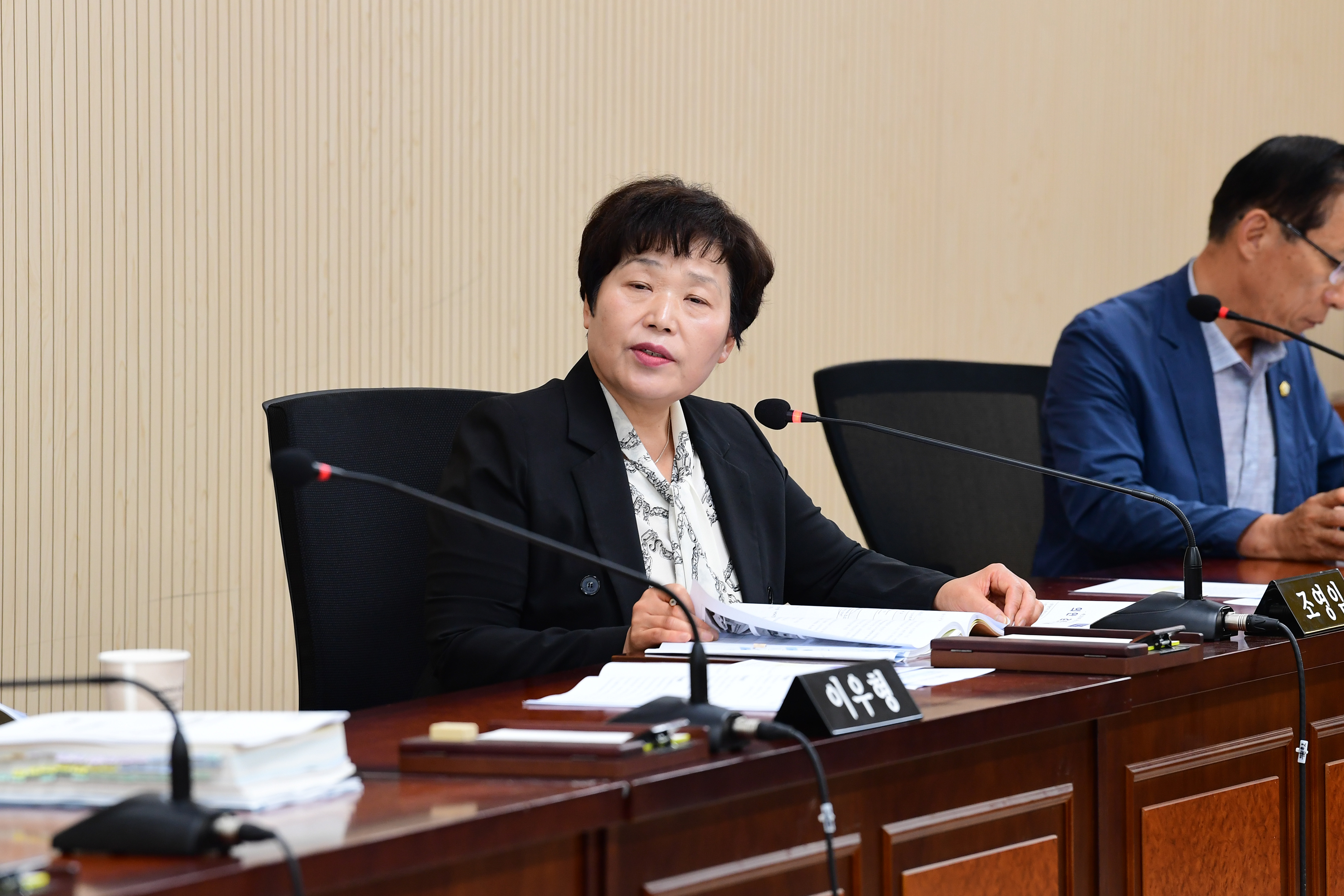 제288회 제1차 정례회 행정자치위원회 회의 첨부이미지 : 20240617 제288회 정례회 행정자치위원회 회의(안건심사) (34).jpg