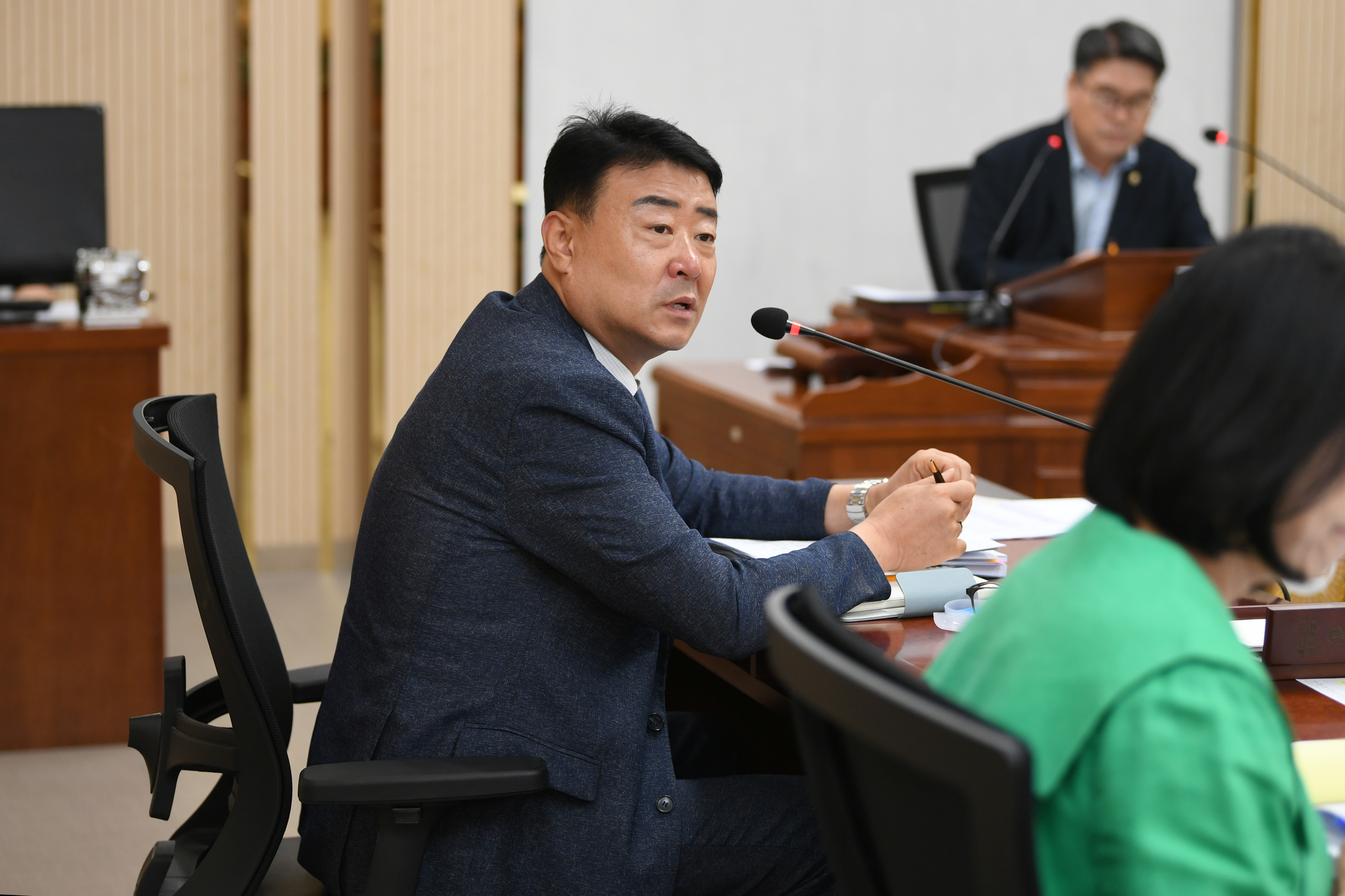 제291회 임시회 행정자치위원회 회의 첨부이미지 : 20240905 제291회 임시회 행정자치위원회 회의(안건심사) (40).jpg