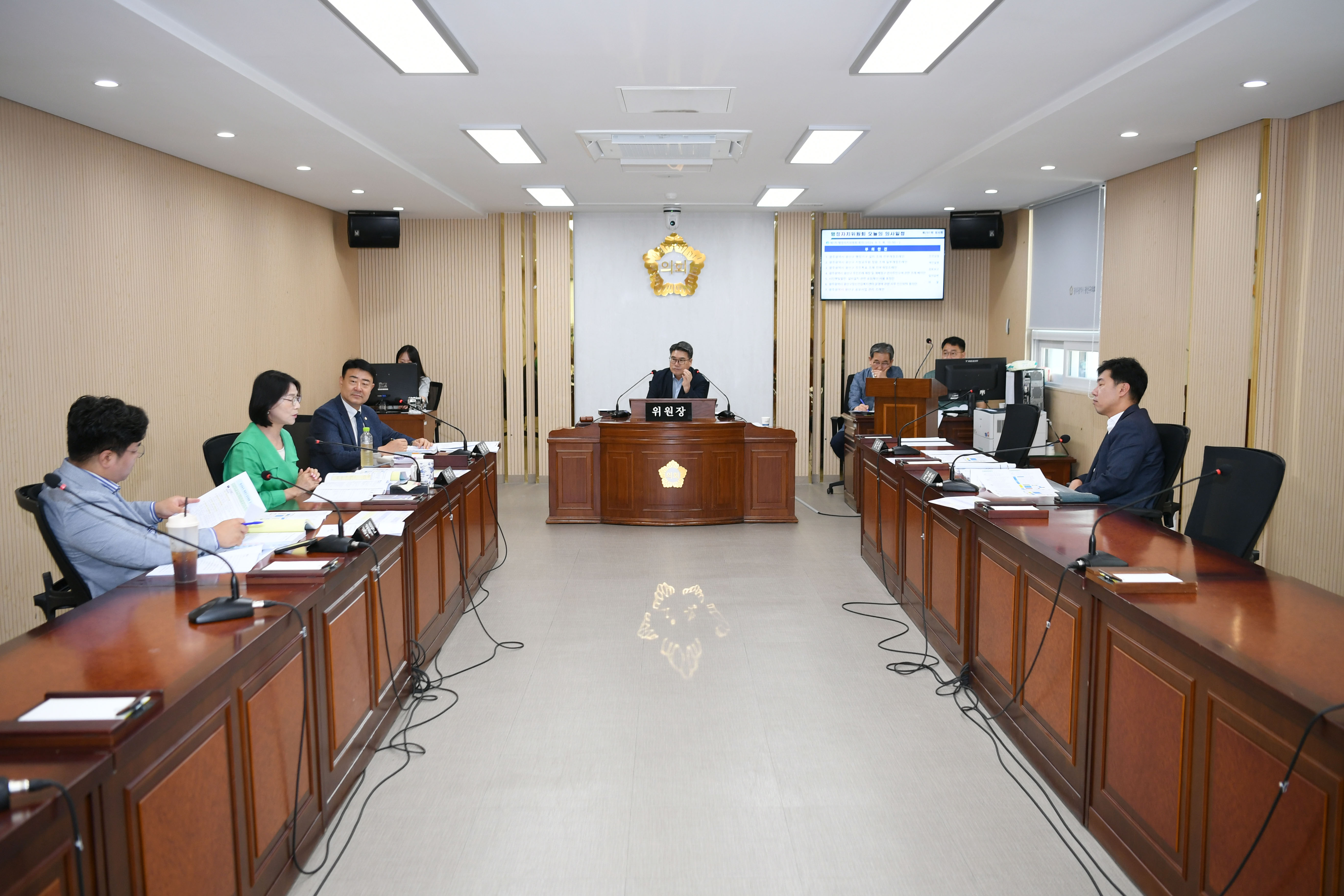 제291회 임시회 행정자치위원회 회의 첨부이미지 : 20240905 제291회 임시회 행정자치위원회 회의(안건심사) (2).jpg