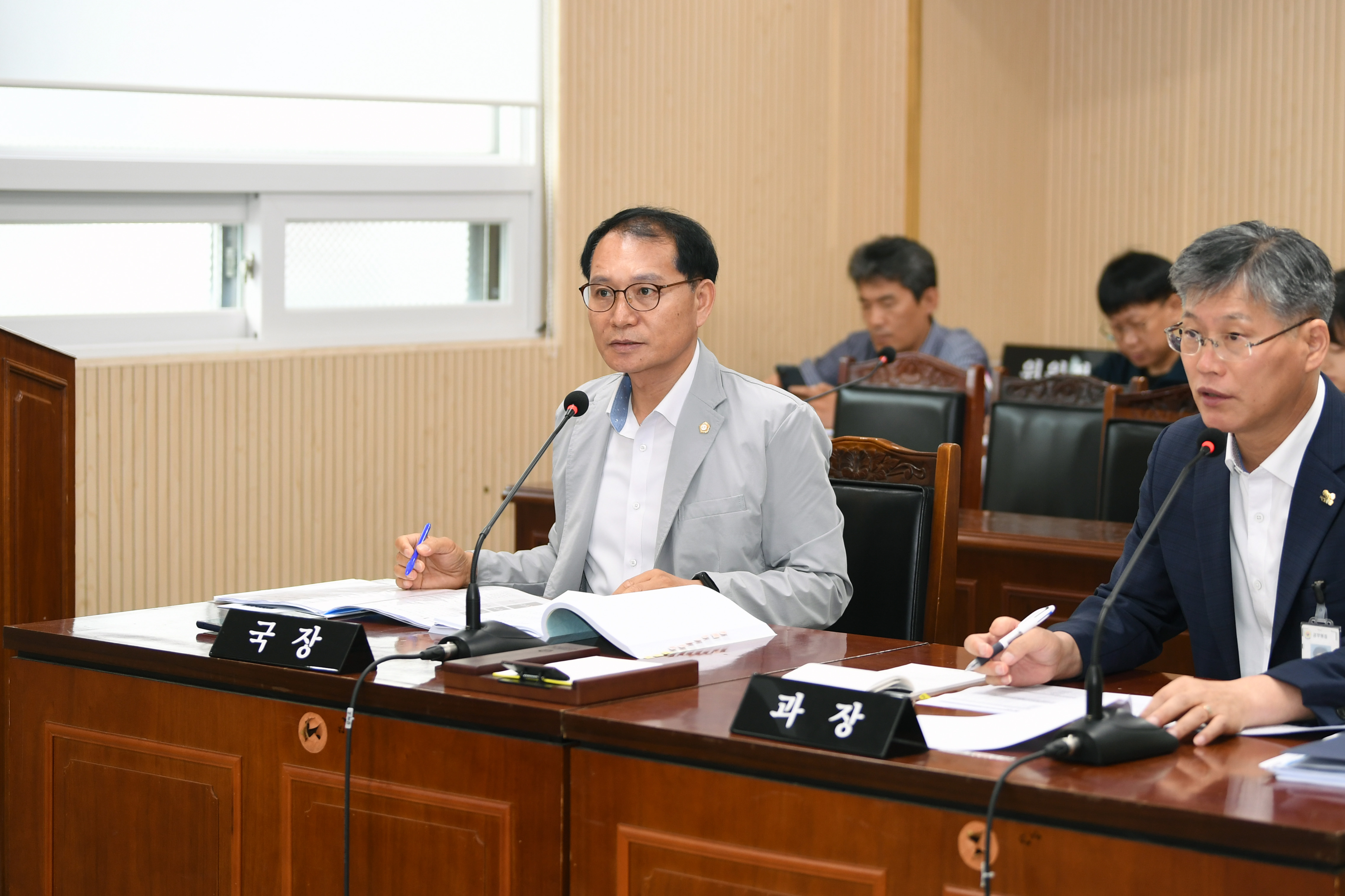 제291회 임시회 행정자치위원회 회의 첨부이미지 : 20240905 제291회 임시회 행정자치위원회 회의(안건심사) (46).jpg