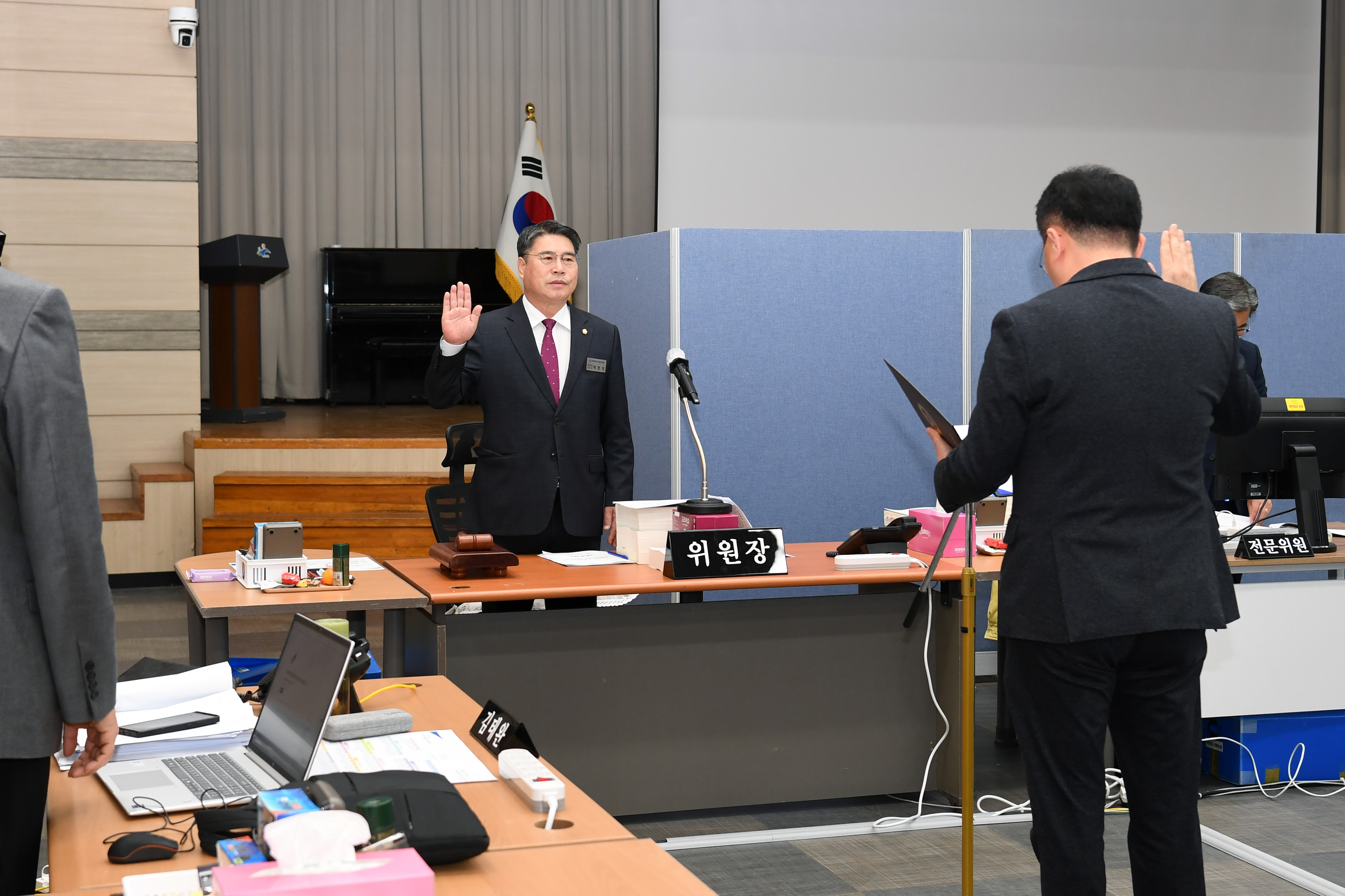 2025년도 행정사무감사 행정자치위원회 1일차 첨부이미지 : 20251127 2025년 행정사무감사 1일차 (12).jpg