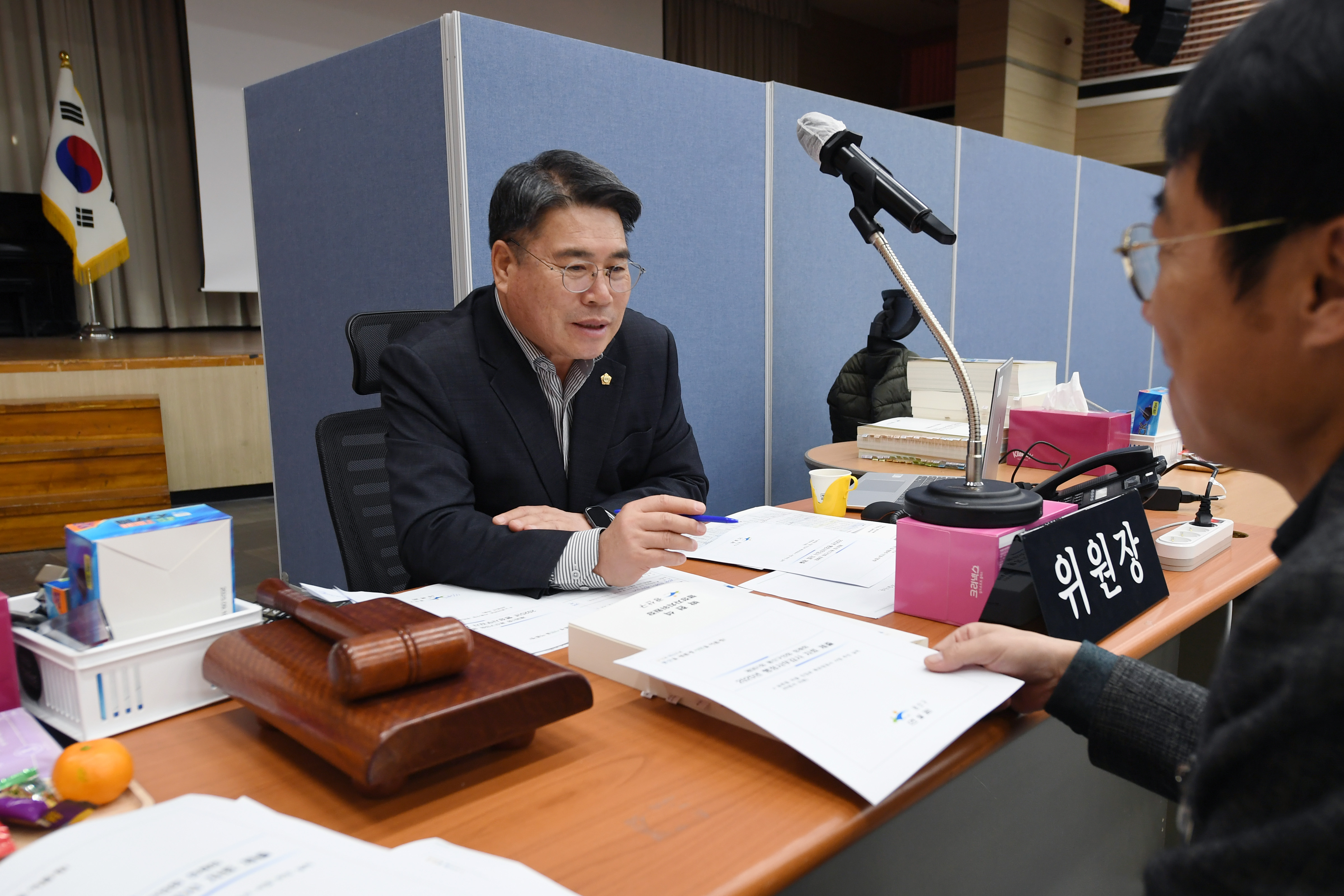 2025년도 행정사무감사 행정자치위원회 2일차 첨부이미지 : 20251128 2025년 행정사무감사 2일차 (74).jpg