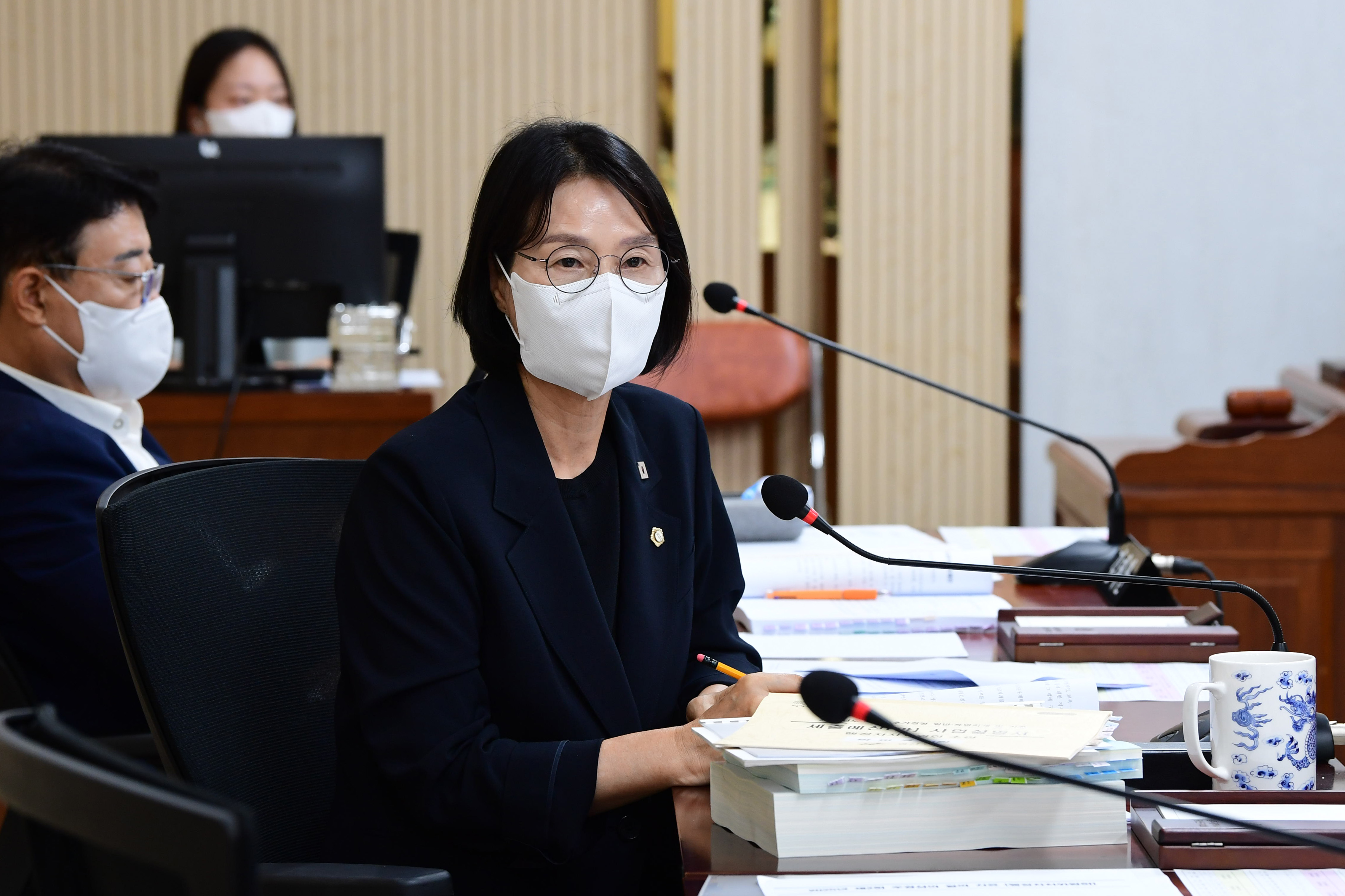 제299회 임시회 행정자치위원회 회의 첨부이미지 : 20250905 제299회 임시회 행정자치위원회 회의(안건심사) (20).jpg