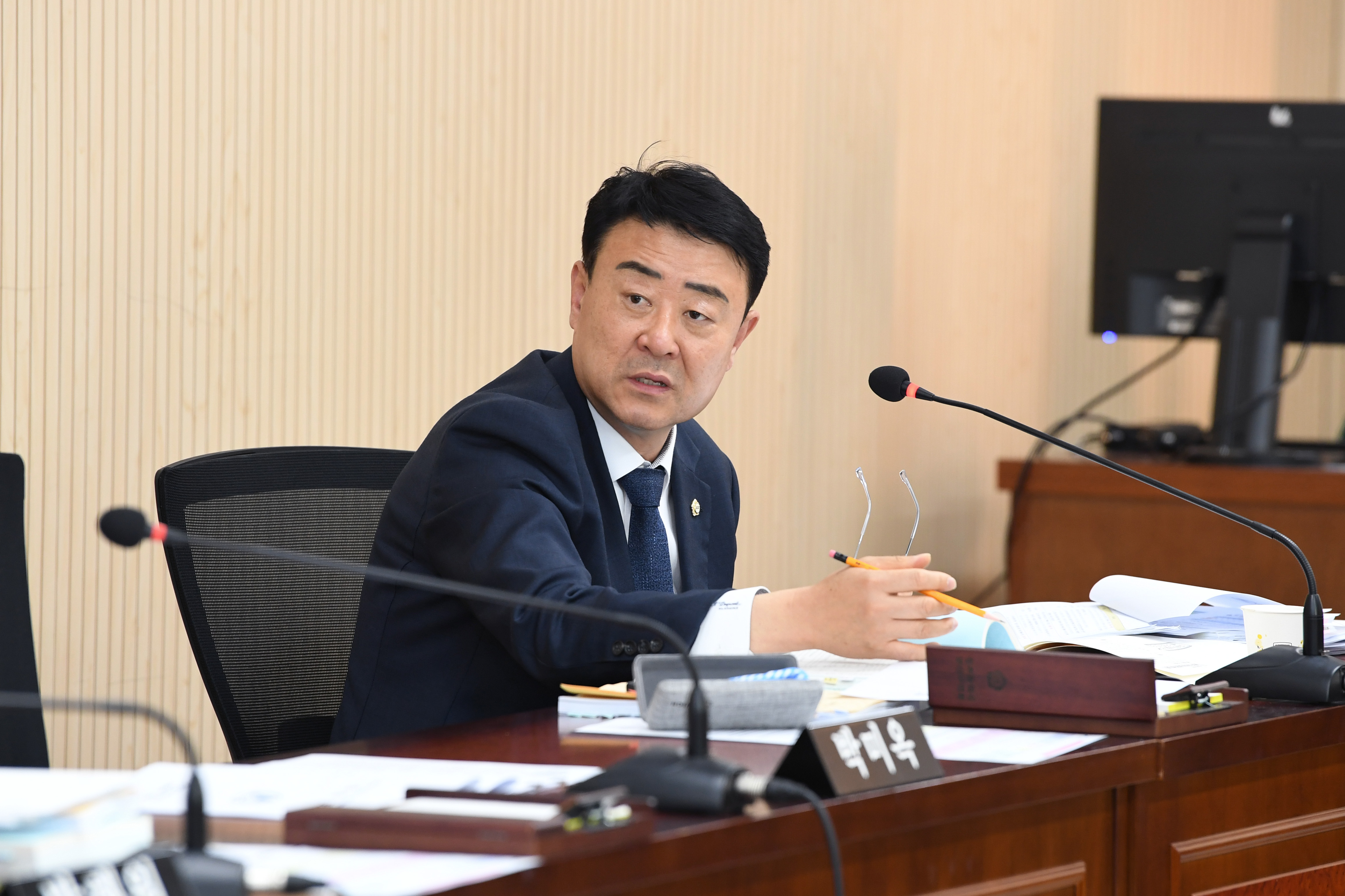 제296회 임시회 행정자치위원회 회의 첨부이미지 : 20250430 제296회 임시회 행정자치위원회 회의(안검심사 및 추경안 예비심사) (14).jpg