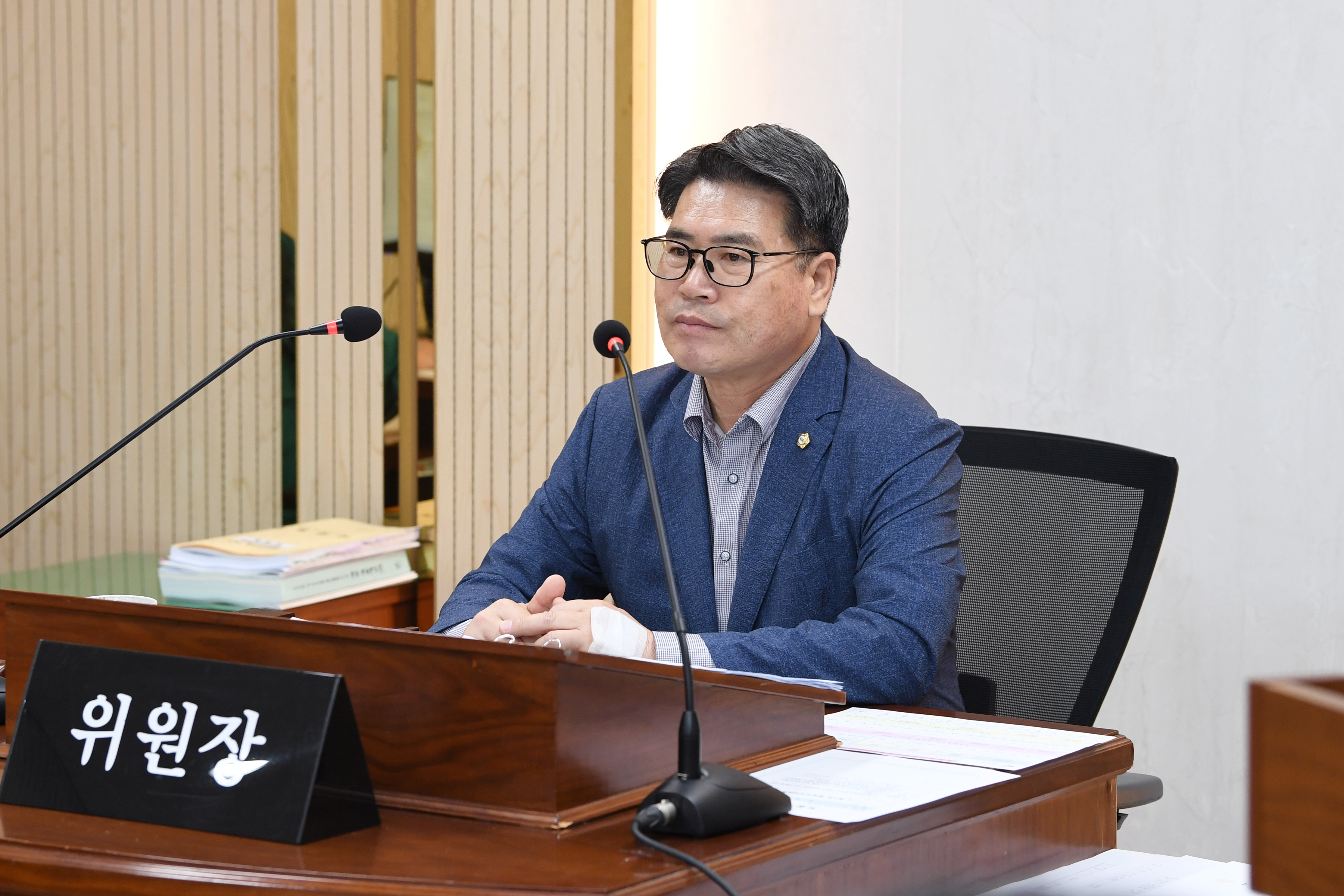 제296회 임시회 행정자치위원회 회의 첨부이미지 : 20250430 제296회 임시회 행정자치위원회 회의(안검심사 및 추경안 예비심사) (7).jpg