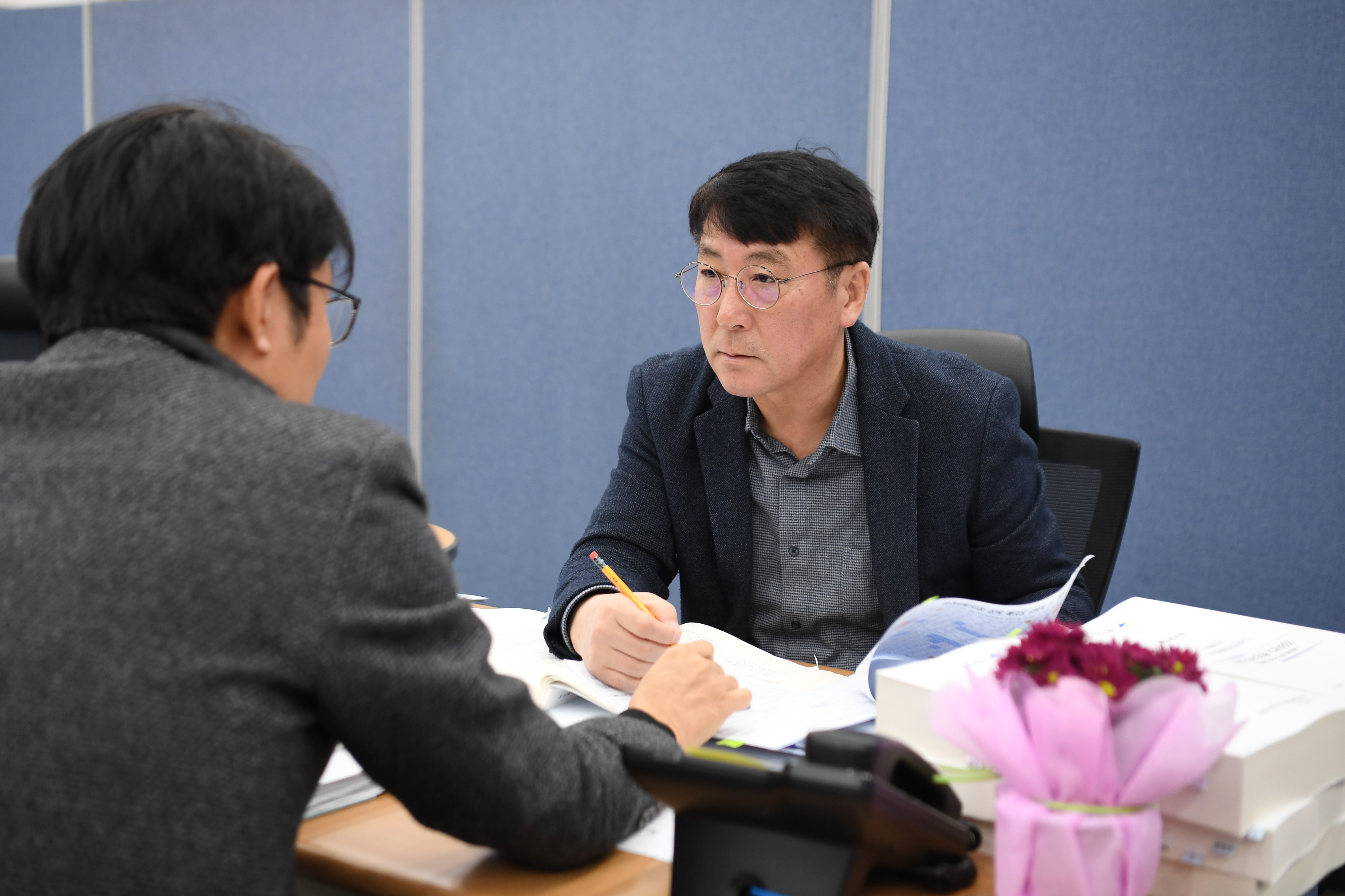 2024년도 행정사무감사 경제복지위원회 2일차 첨부이미지 : 20241129 2024년도 행정사무감사 경제복지위원회 2일차 (1).jpg