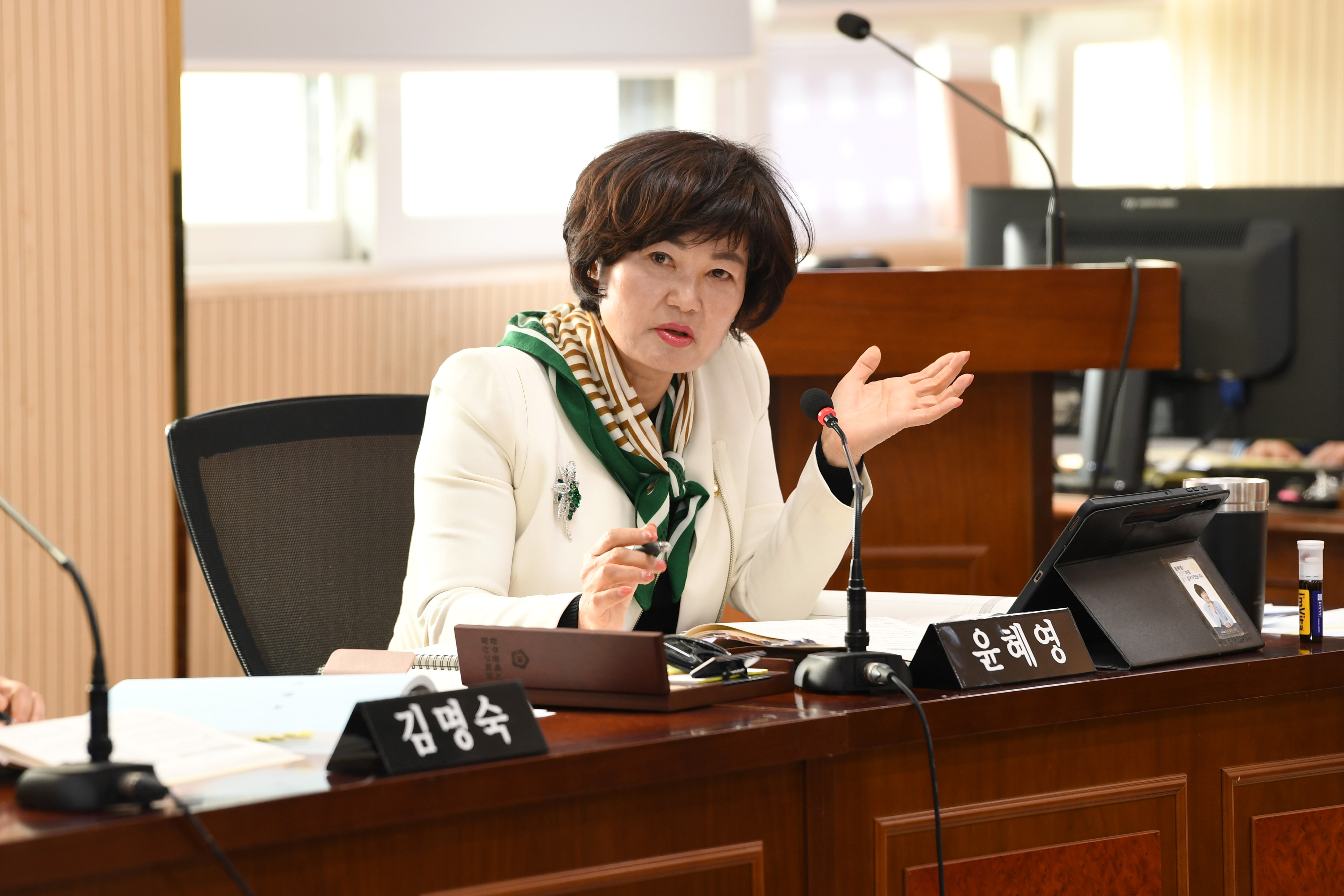 제293회 제2차 정례회 경제복지위원회 회의 첨부이미지 : 20241125 제293회 제2차정례회 경제복지위원회 회의(추경안 예비심사) (1).jpg