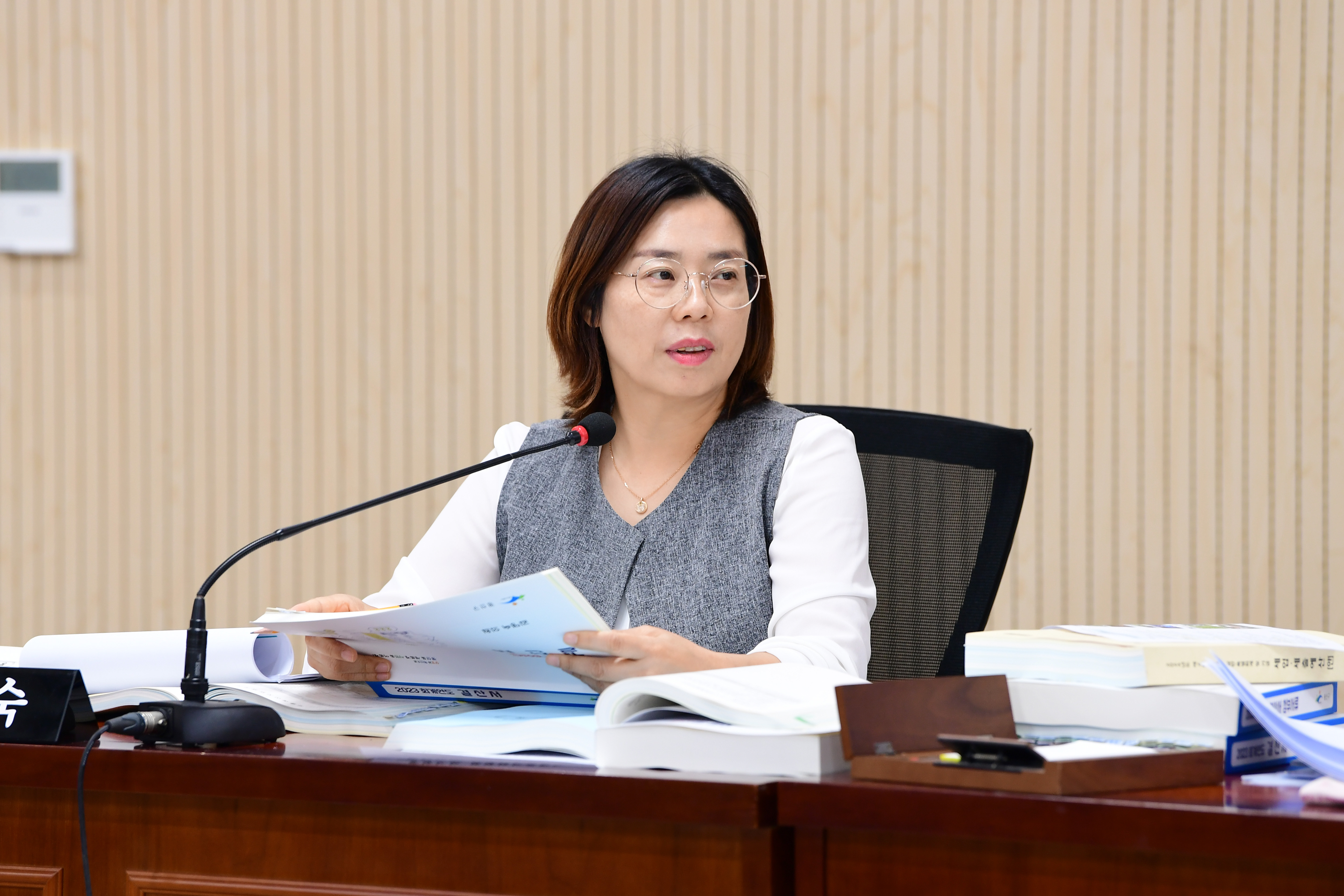 제288회 제1차 정례회 경제복지위원회 회의 첨부이미지 : 20240618 제288회 제1차정례회 경제복지위원회 회의(결산 및 추경 심사) (18).jpg