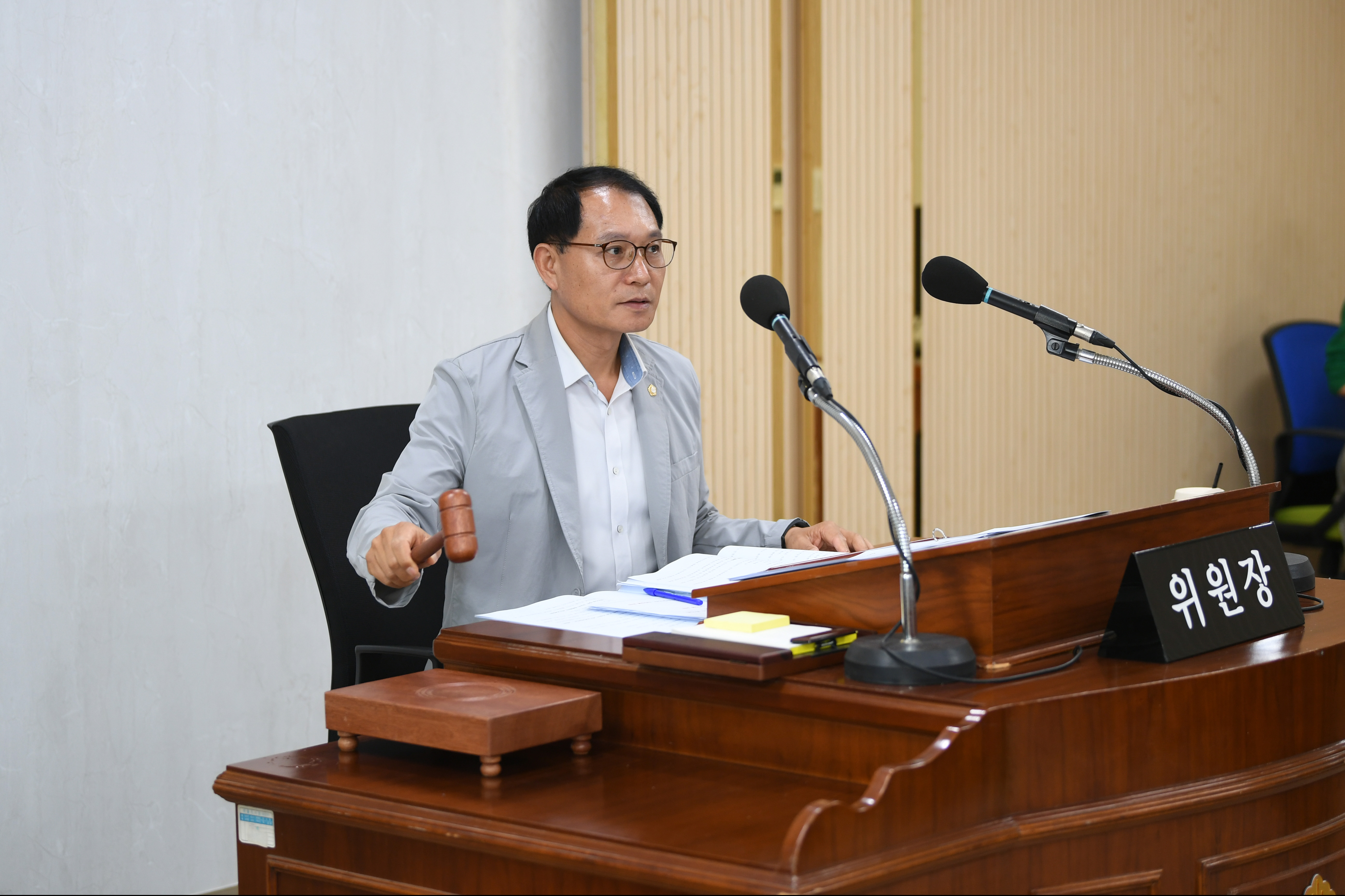 제291회 임시회 경제복지위원회 회의 첨부이미지 : 20240905 제291회 임시회 경제복지위원회 회의(안건심사) (17).jpg