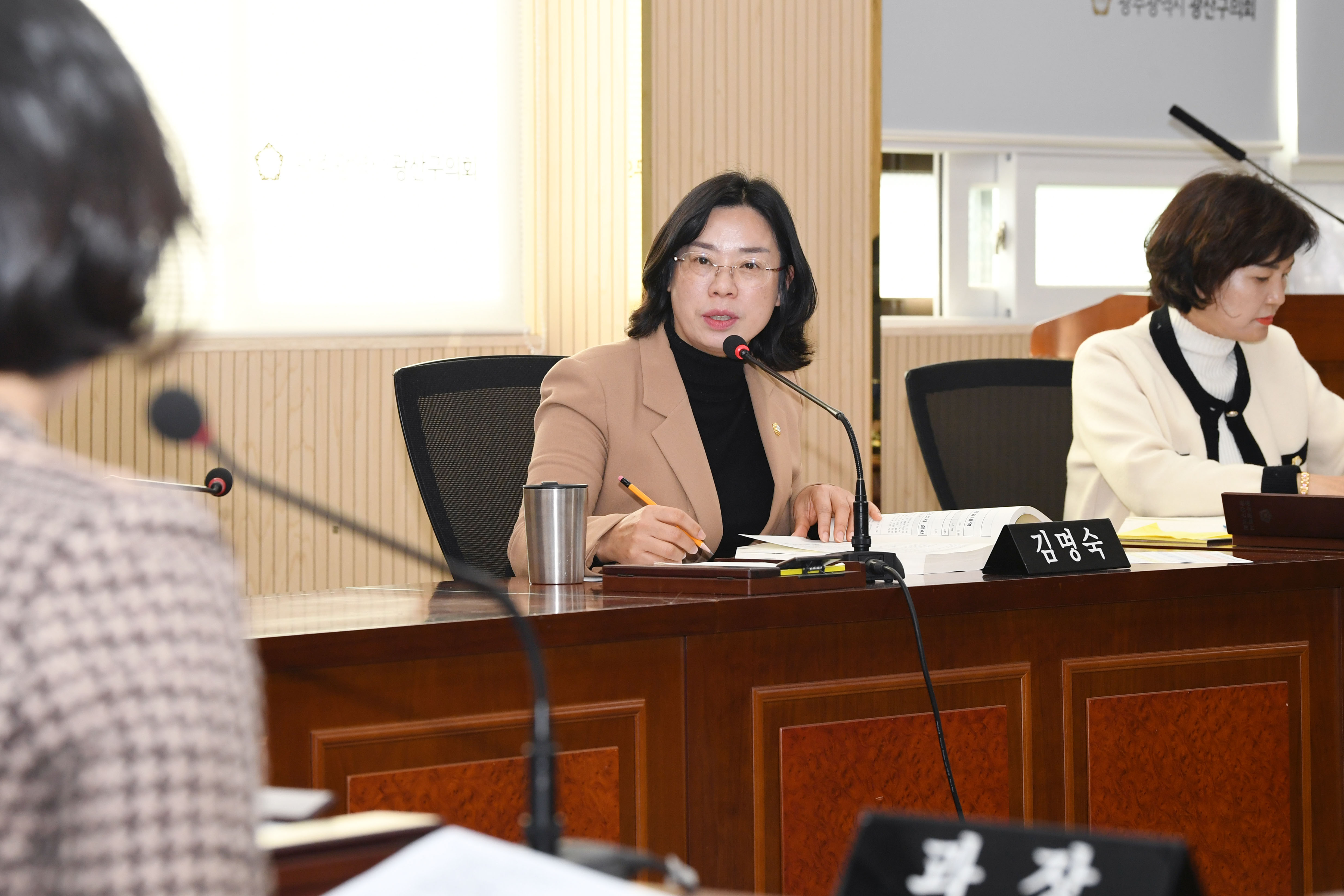 2025년도 행정사무감사 경제복지위원회 5일차 첨부이미지 : 20251203 2025년 행정사무감사 5일차 (32).jpg