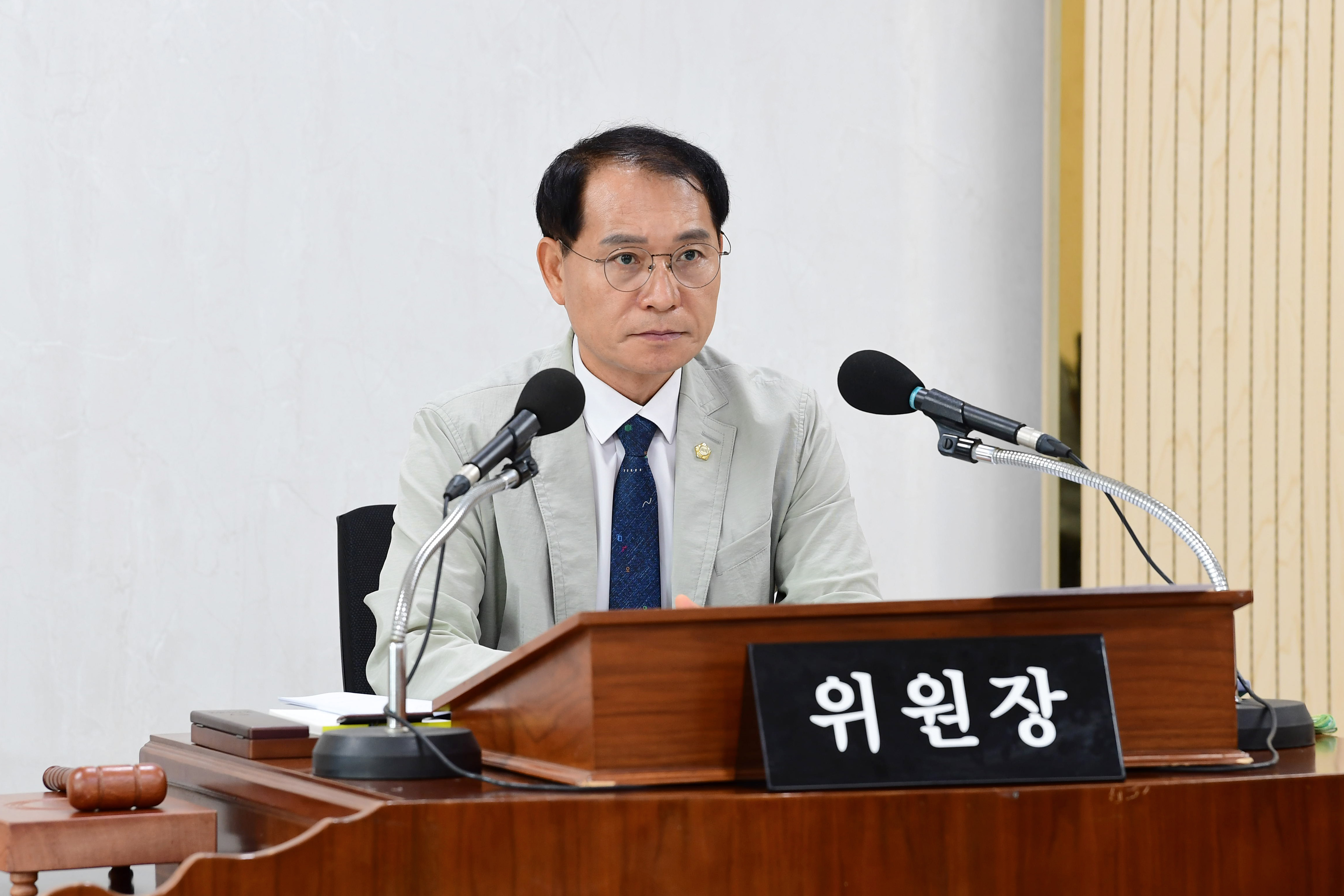 제299회 임시회 경제복지위원회 회의 첨부이미지 : 20250905 제299회 임시회 경제복지위원회 회의(안건심사) (20).jpg