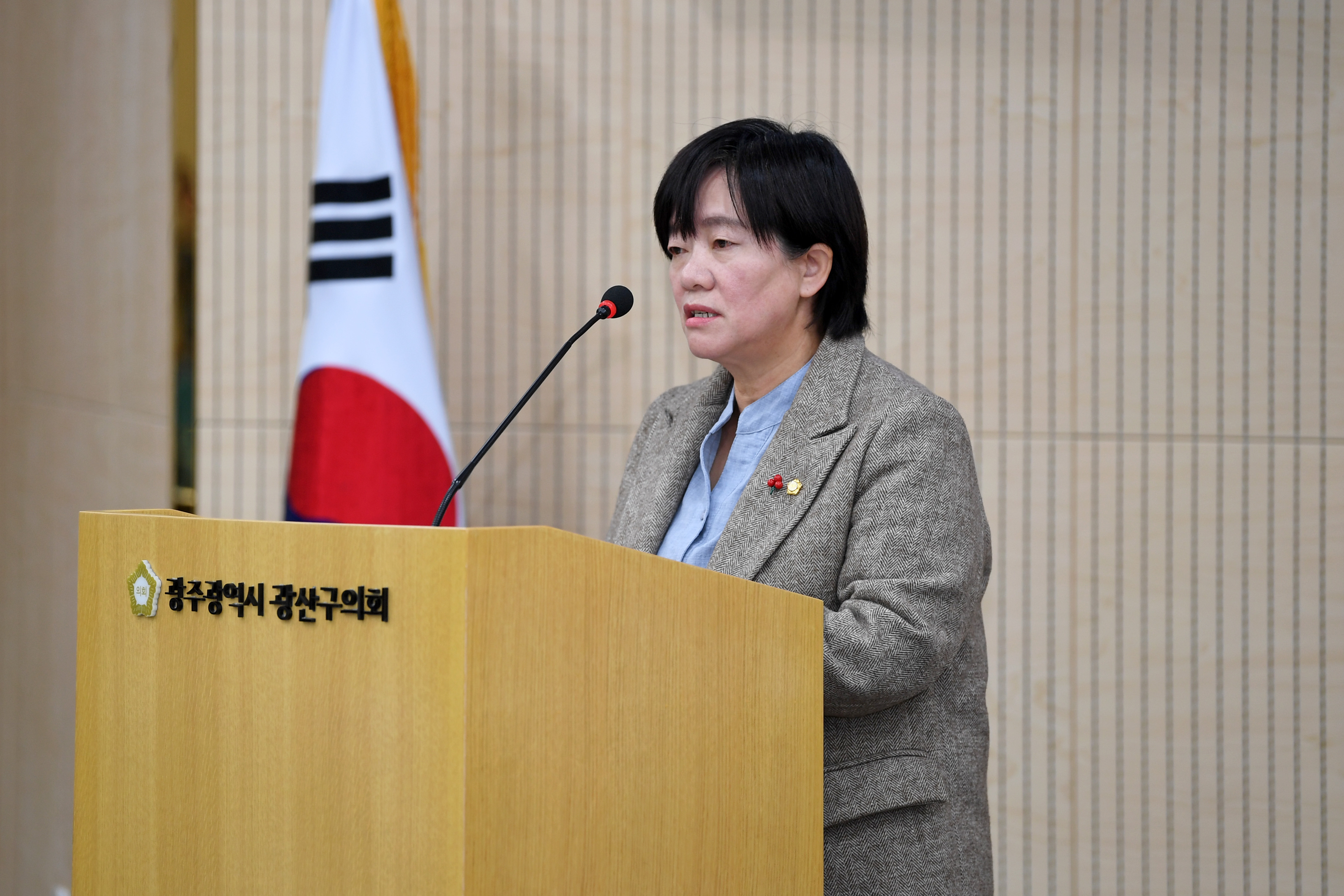 김은정 광산구의원, 불투명한 채용·불법주정차 문제 개선 촉구 첨부이미지 : 2-2_제293회 정례회 제2차 본회의 구정질문(김은정 의원).jpg