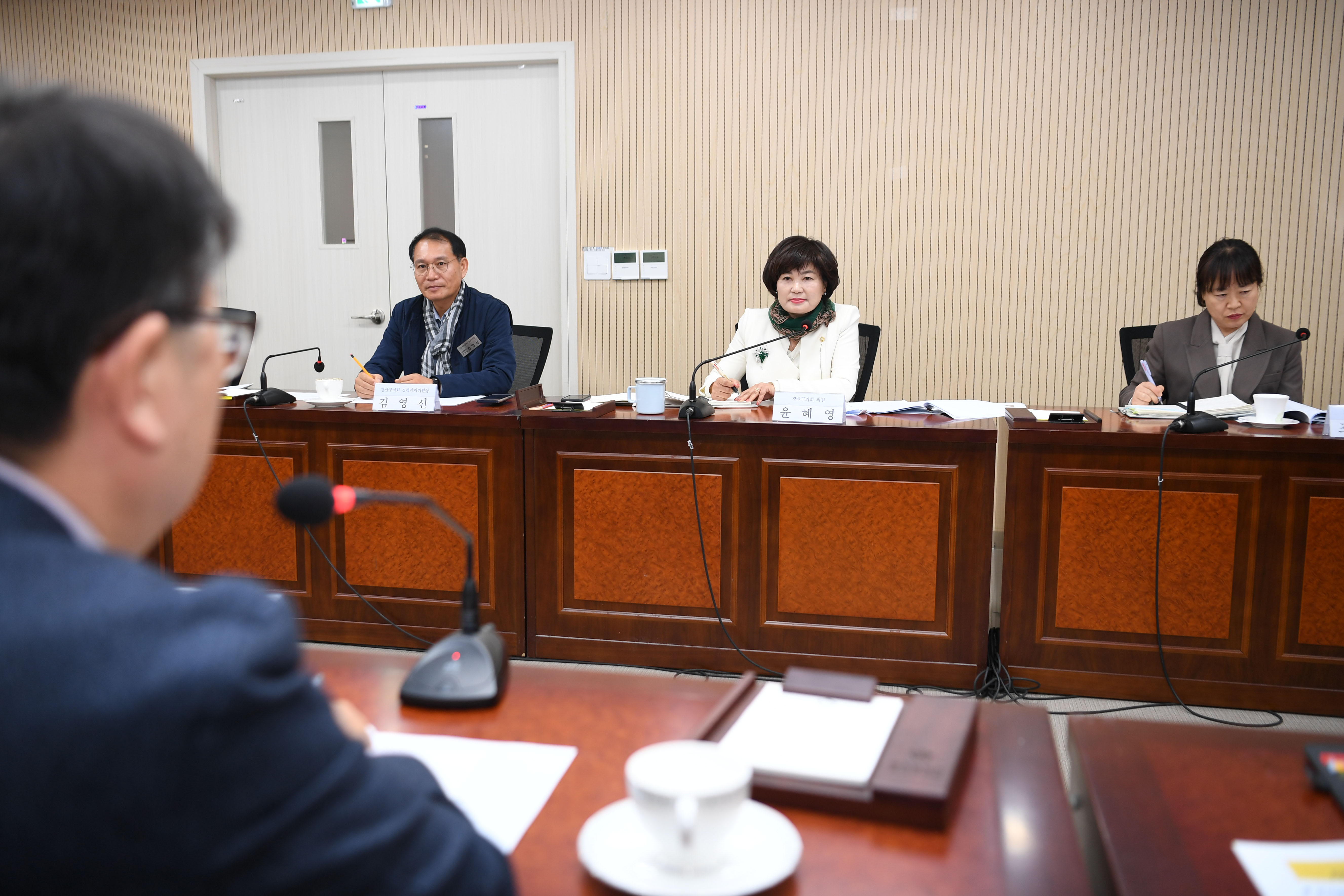 광산구의회, 어르신 디지털 격차 해소 방안 찾는다 첨부이미지 : 2-2_20241118_광산구의회, 노인 디지털 격차 해소 방안 찾는다.jpg