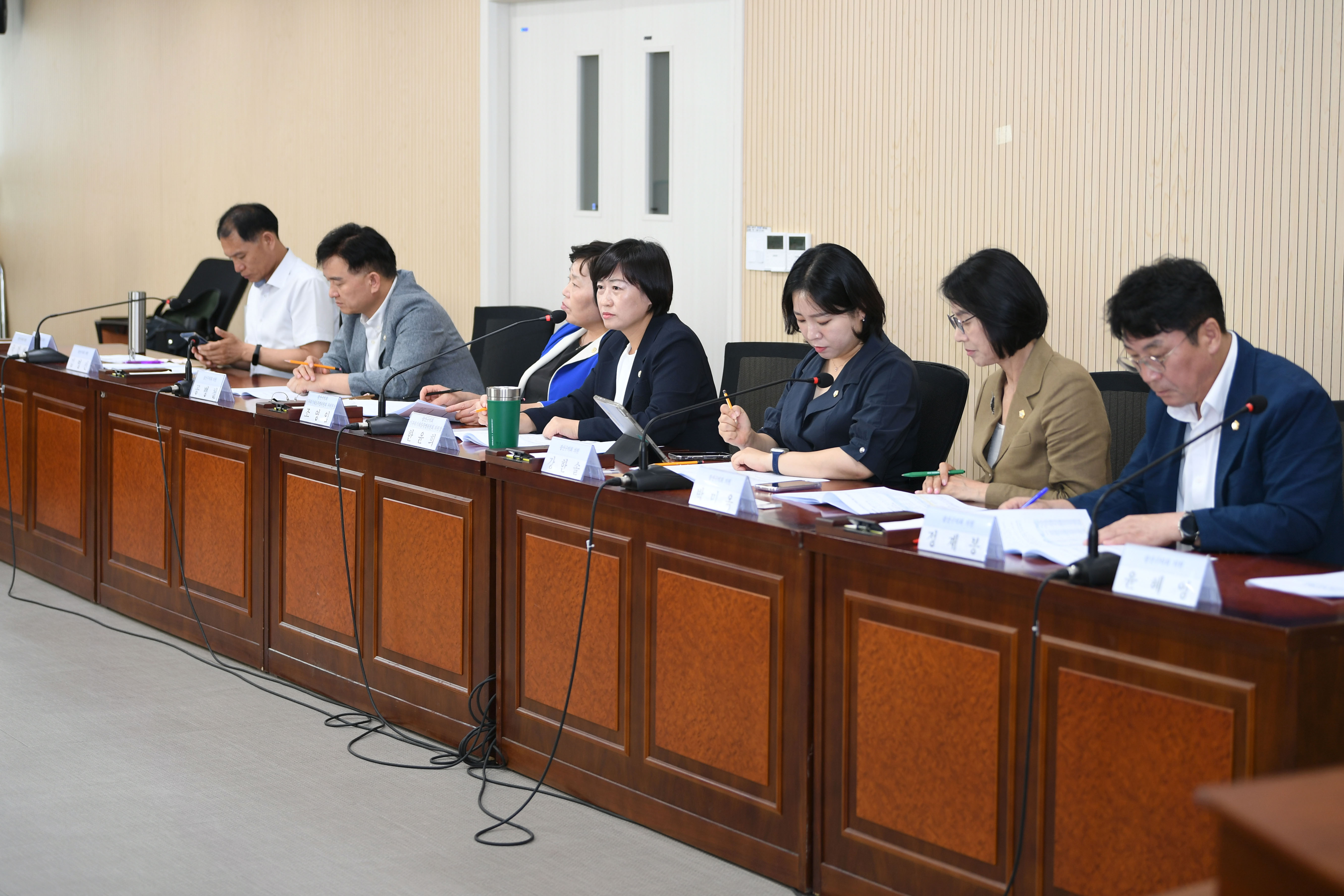 광산구의회 기후특위, 광산구에너지단체와 정책 발굴 간담회 첨부이미지 : 2-3_20240911_광산구의회 기후특위, 광산구에너지단체와 정책 발굴 간담회.jpg