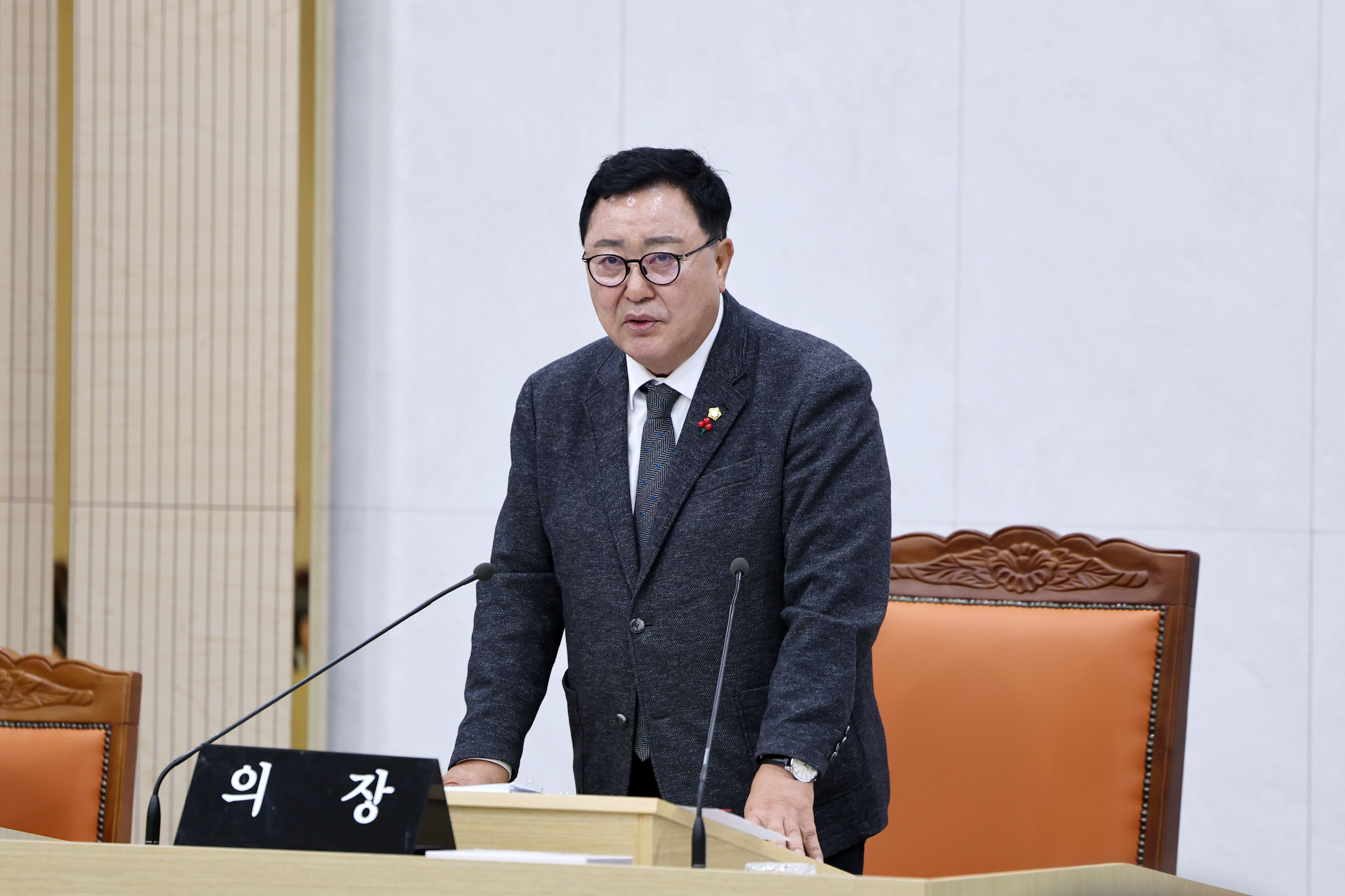 광산구의회, 제301회 정례회 폐회…올해 의사일정 마무리 첨부이미지 : 2-2_20251219_광산구의회, 제301회 정례회 폐회…올해 의사일정 마무리.jpg