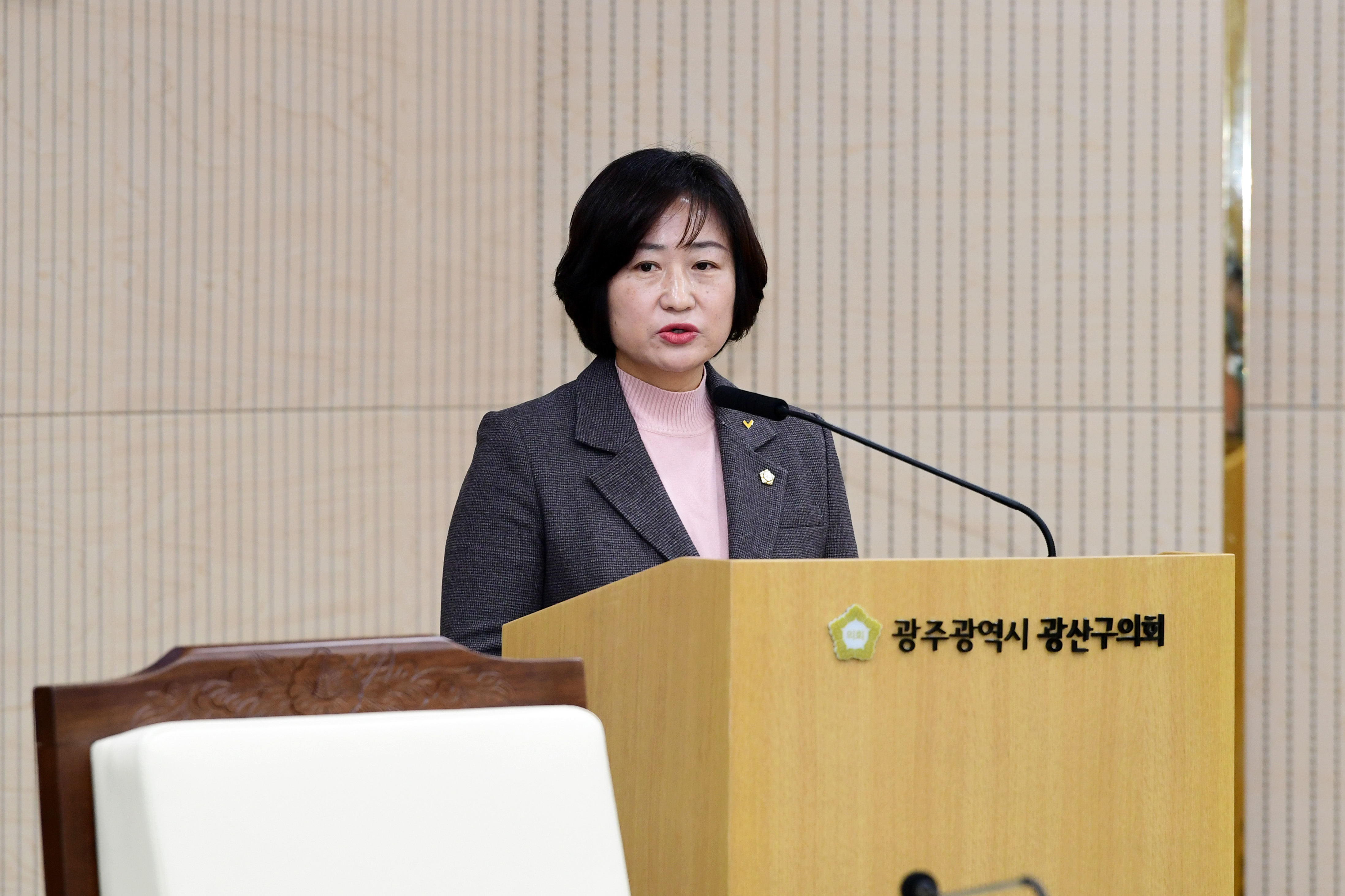 한윤희 광산구의원, ‘조류충돌 저감’ 광산구가 적극 나서야 첨부이미지 : 3-1_20231221_한윤희 광산구의원, ‘조류충돌 저감’ 광산구가 적극 나서야.jpg