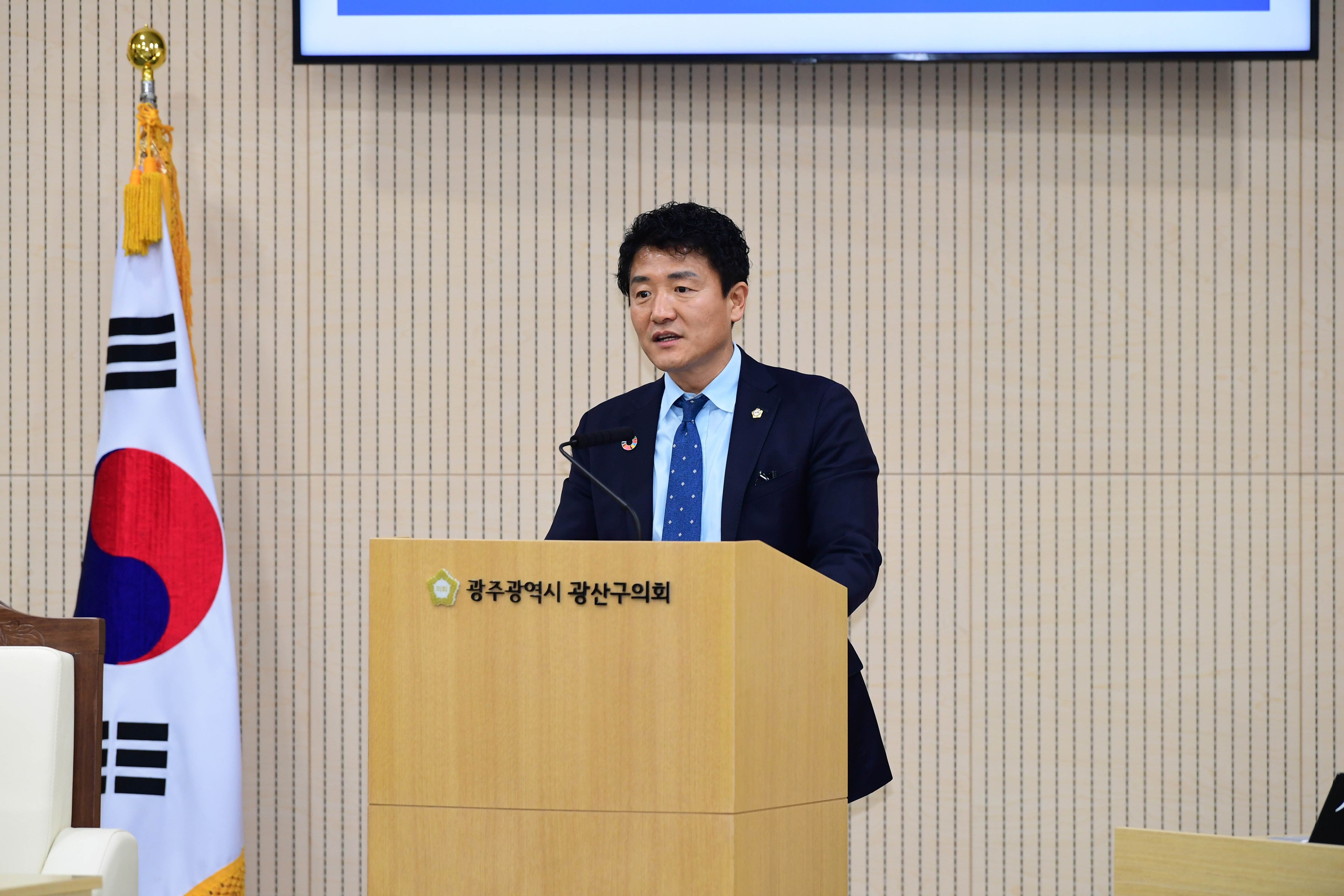 이우형 광산구의원, “기업 유치로 일자리 만들어야” 첨부이미지 : 3-1_20231221_이우형 광산구의원, “기업 유치로 일자리 만들어야”.jpg