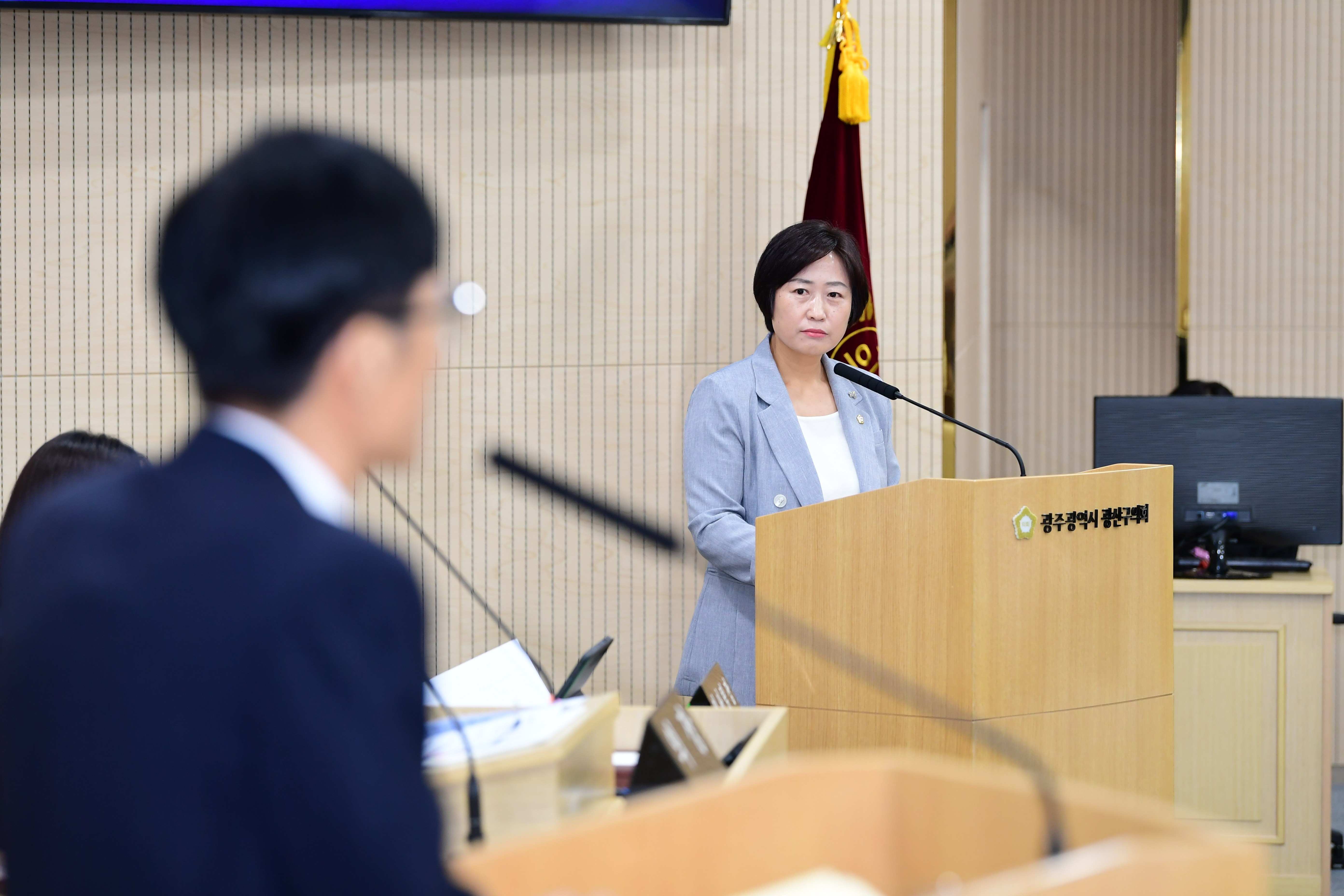 한윤희 광산구의원, ‘공무직 노동자 휴식권·수완동 복합청사’ 날 선 질의 첨부이미지 : 2-2_20230622_제280회 정례회 제2차 본회의 한윤희 의원 구정질문.JPG