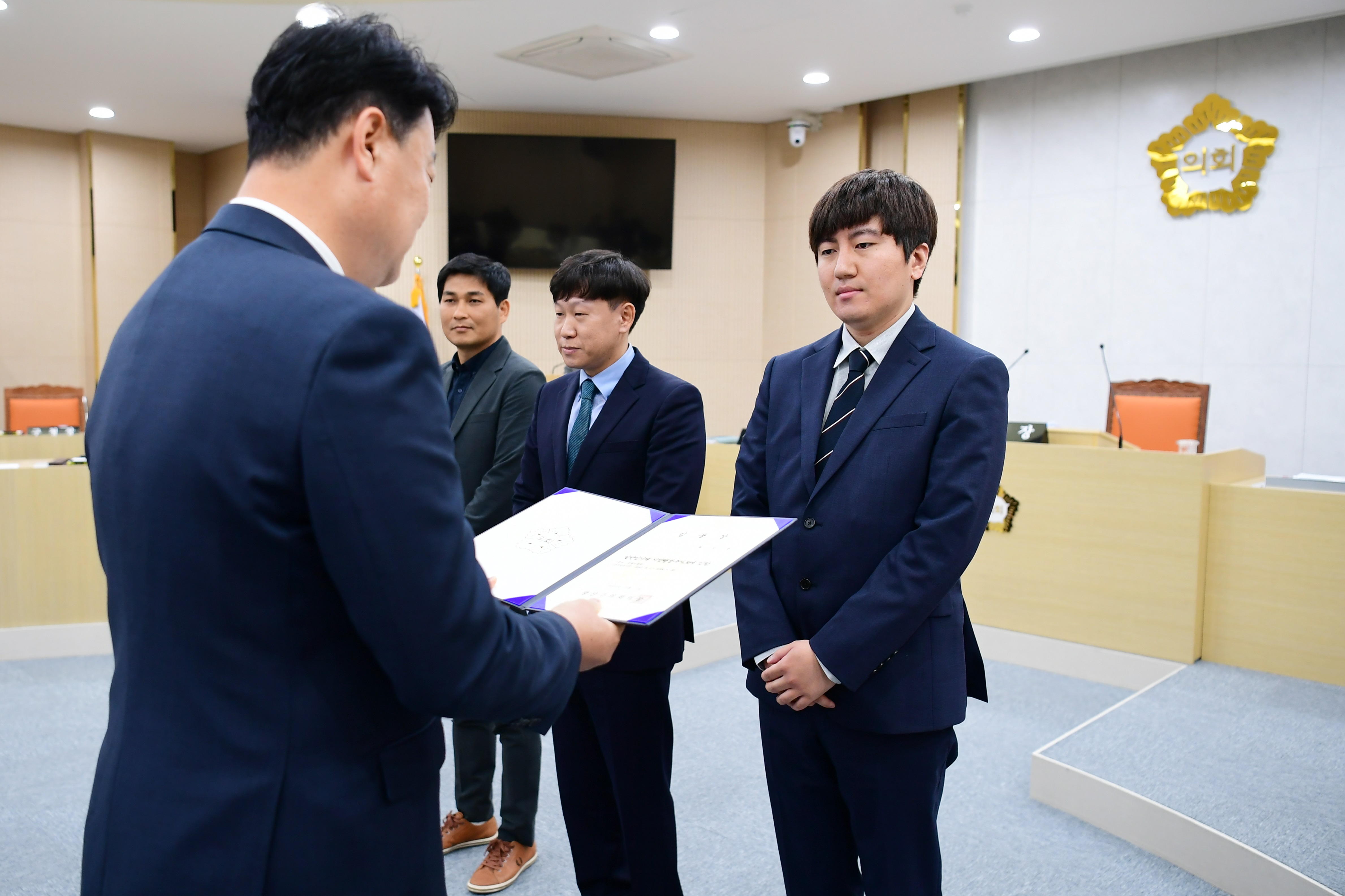 광산구의회, 정책지원관 5명 ‘신규 임용’…전문성 강화 첨부이미지 : 2-2_20230428_광산구의회, 정책지원관 5명 ‘신규 임용’…전문성 강화.JPG