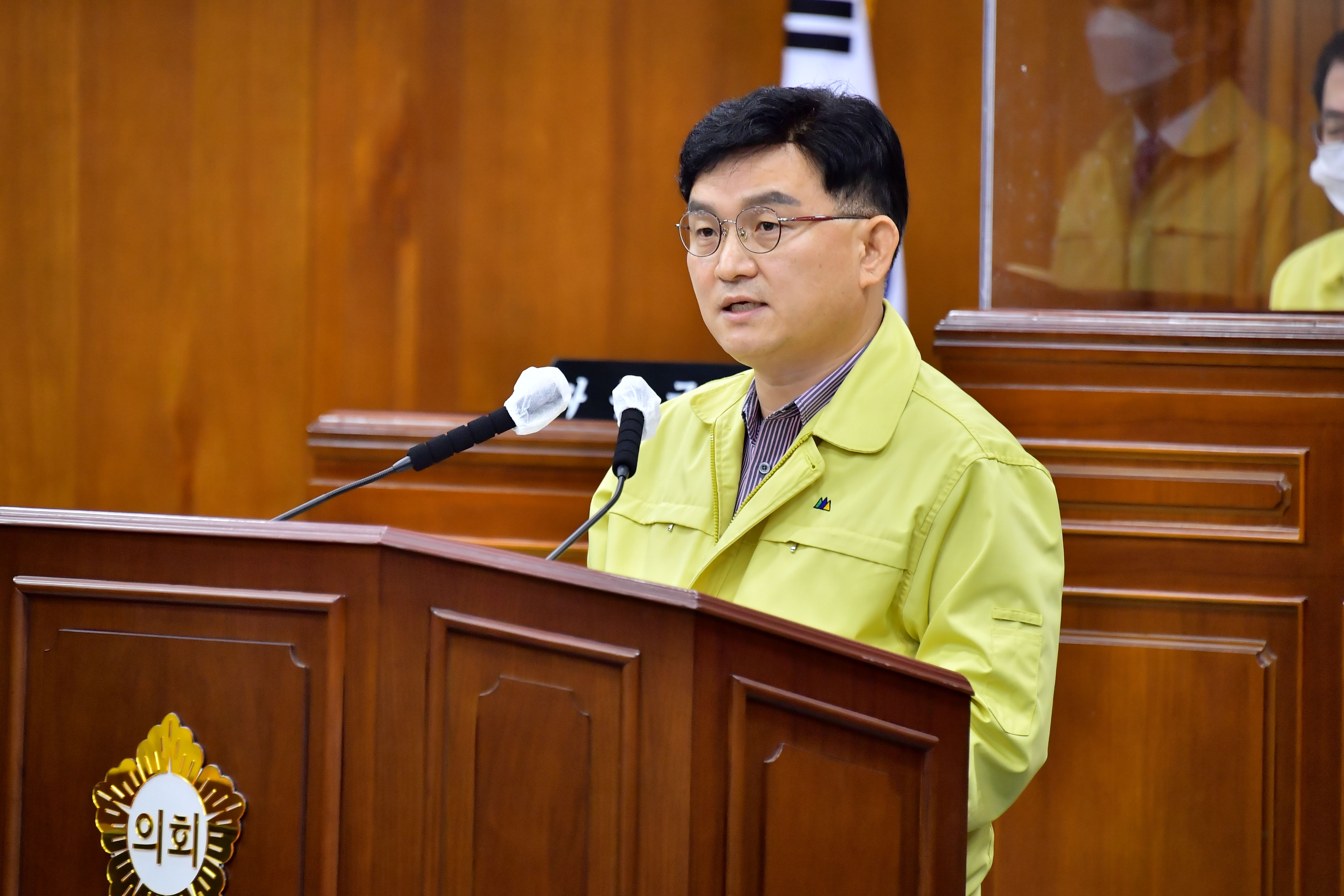 광산구의회 공병철 의원, 광산구 전체 동 주민자치회 전면 시행 촉구 첨부이미지 : 2-3. 201123 광산구의회 공병철의원_광산구 주민자치회 21개 동 전면 시행 촉구(제261회 제2차정례회 제1차본회의 5분발언)(3).JPG