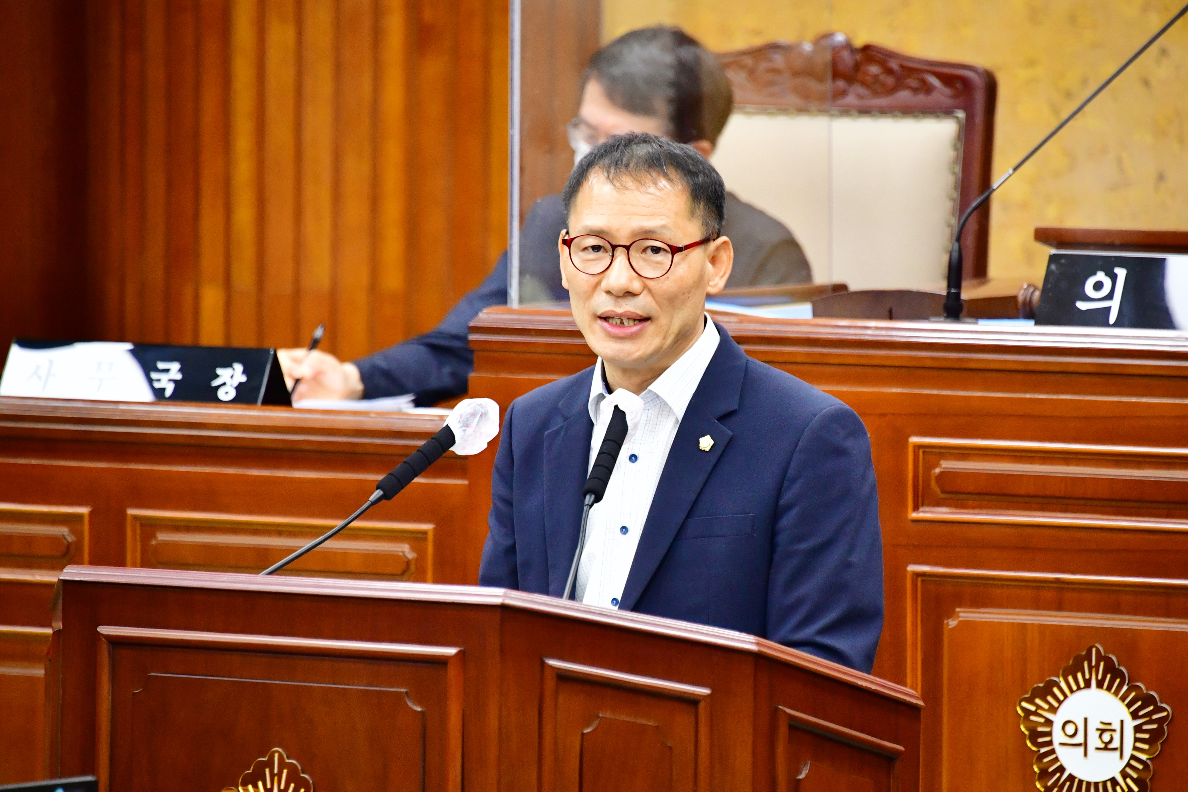 김영관 광산구의원, 첨단 봉산근린공원 개발 20층이하로 낮춰야 첨부이미지 : 2-2. 20210615 김영관 광산구의원 제265회 정례회 제1차 본회의 5분발언.JPG