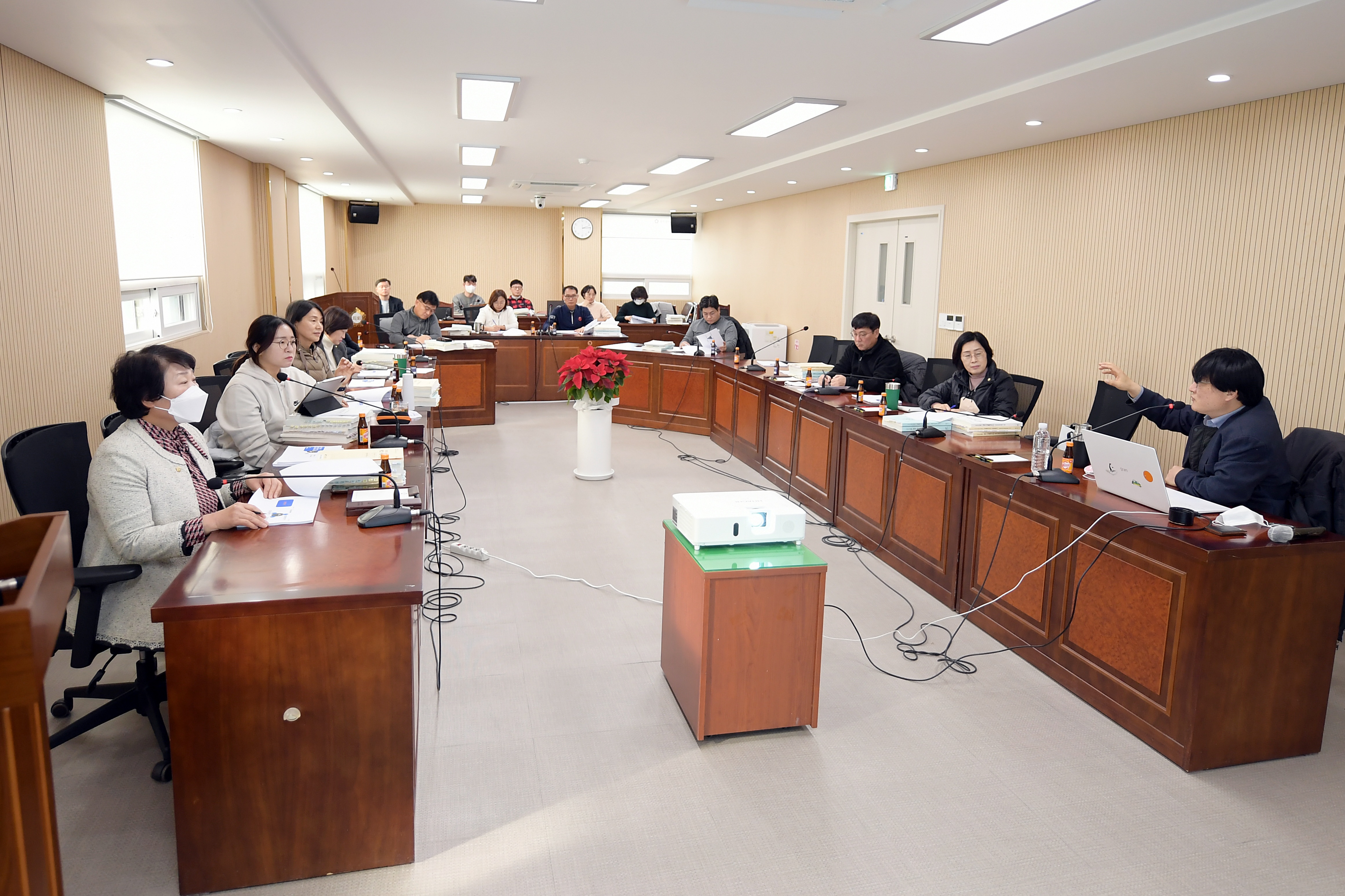 광산구의회, 정례회 中 ‘내년도 예산안 심사 대비’ 특강 진행 첨부이미지 : 2-1_20221209_광산구의회, 정례회 中 ‘내년도 예산안 심사 대비’ 특강 진행.JPG