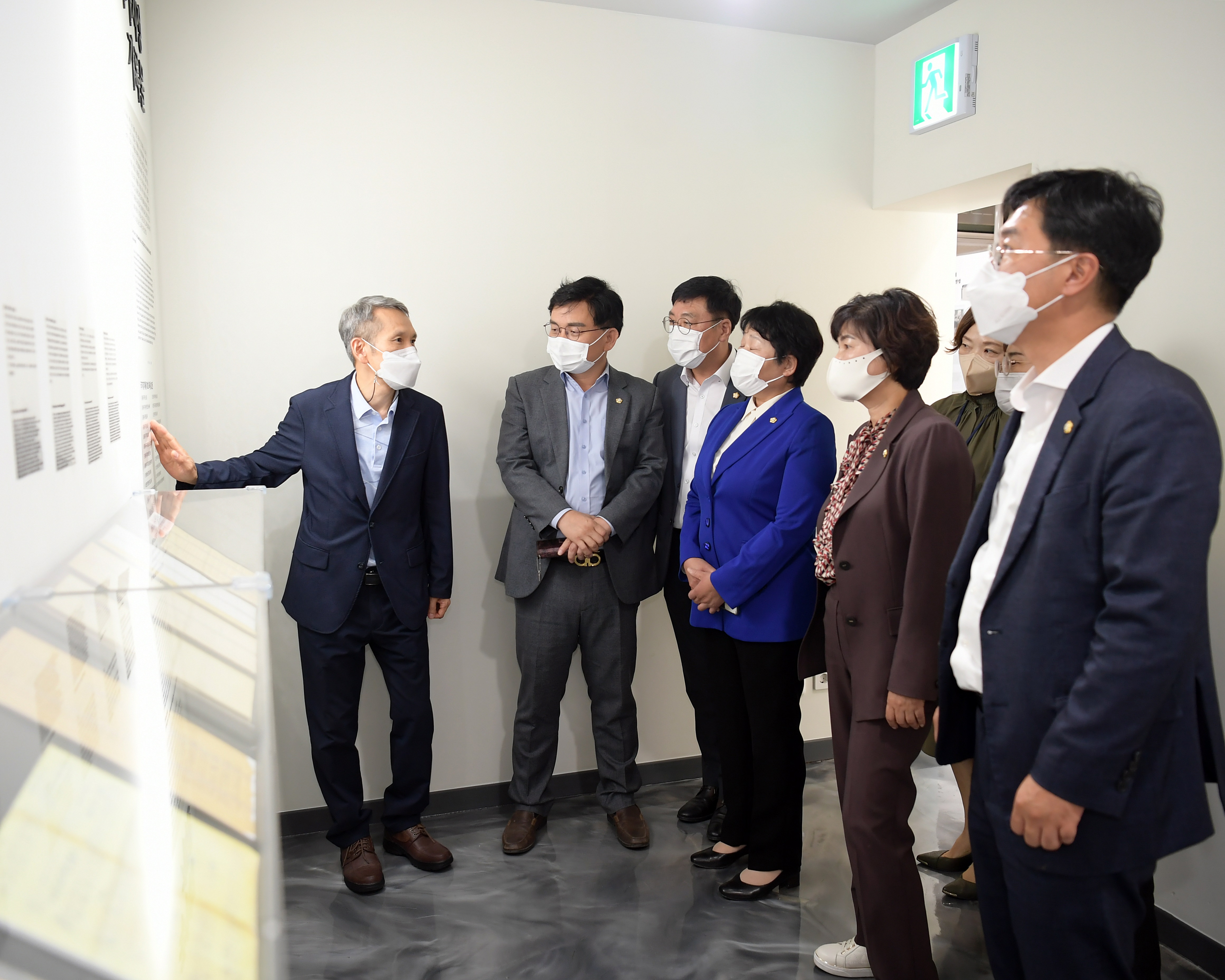 광산구의회 의장단, 관내 주요기관 방문 ‘소통행보’ 첨부이미지 : 2-3_광산구의회 의장단 기관방문_월곡 고려인문화관 결.JPG